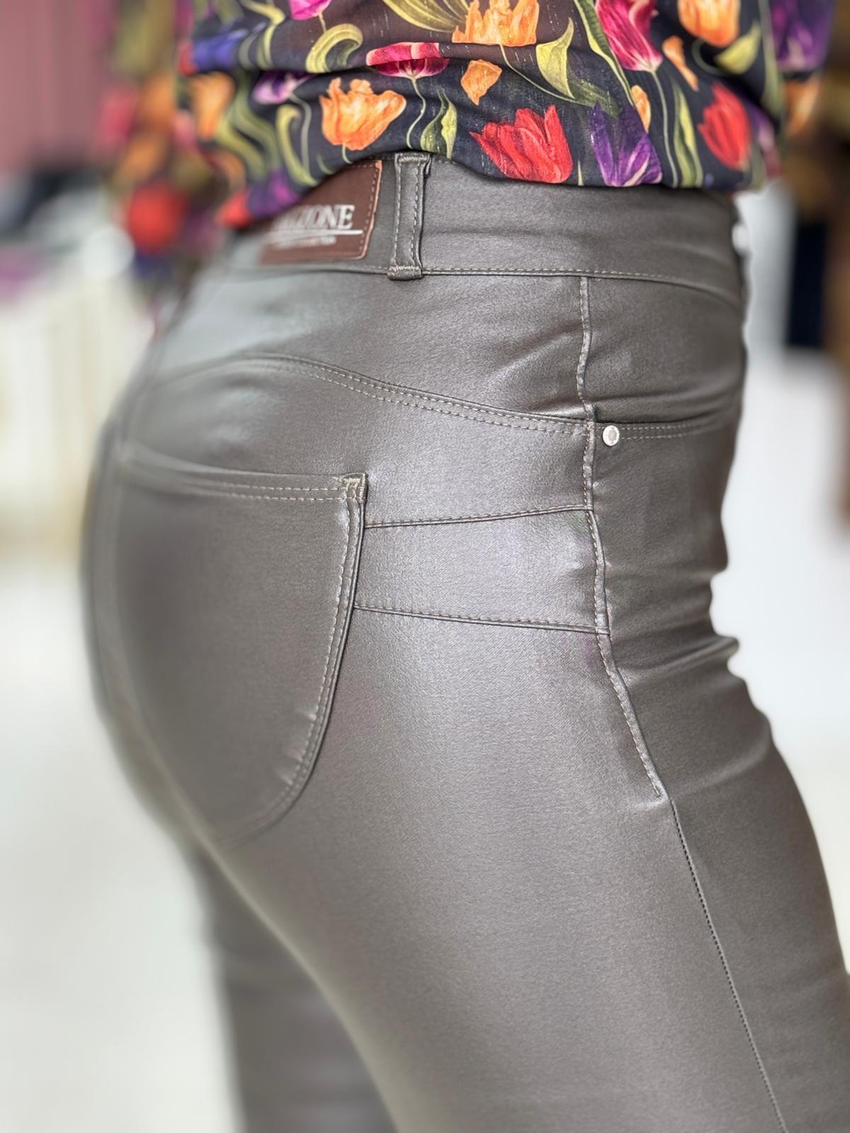 Calça ecopele push up (+cores)