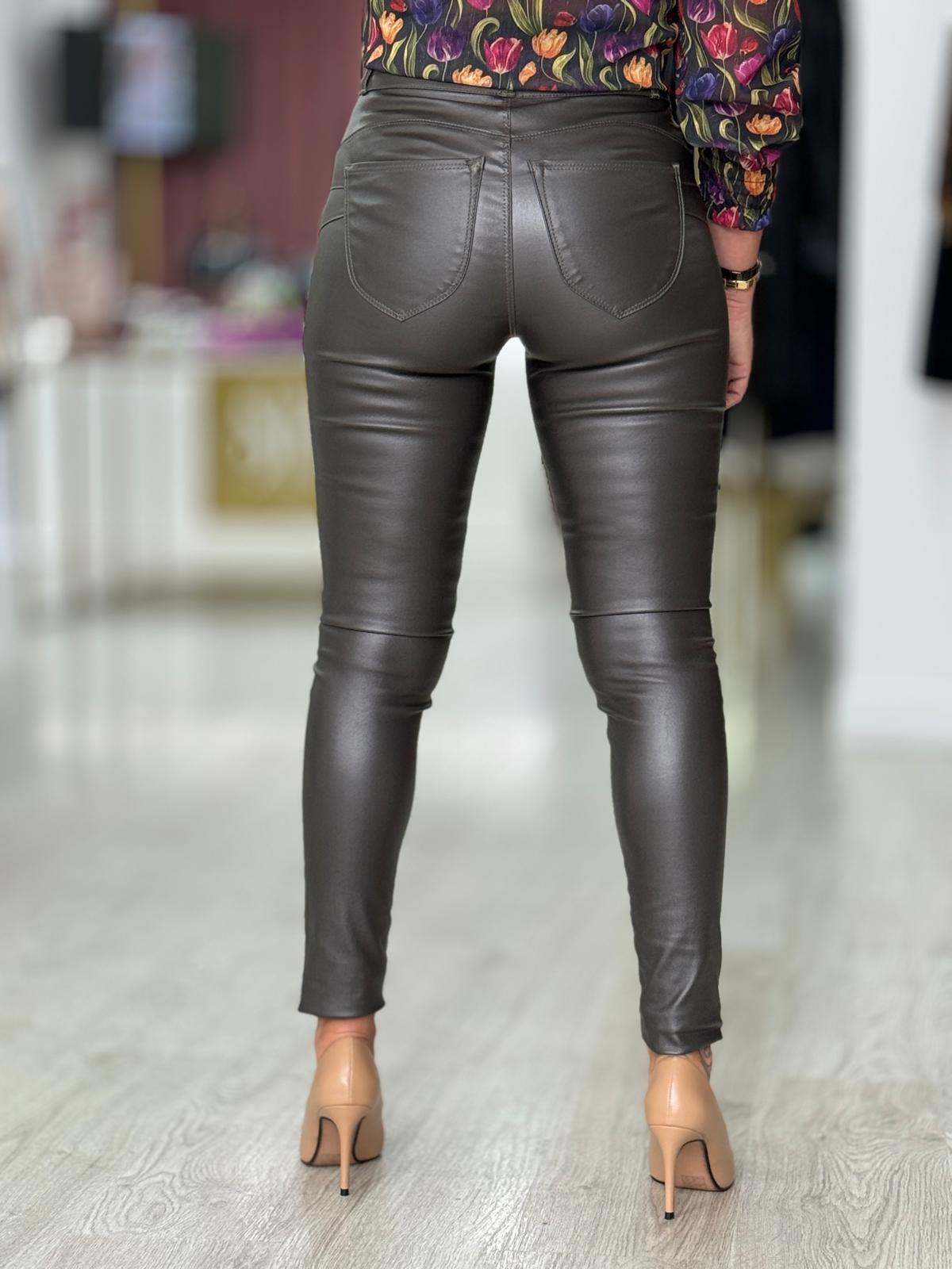 Calça ecopele push up (+cores)