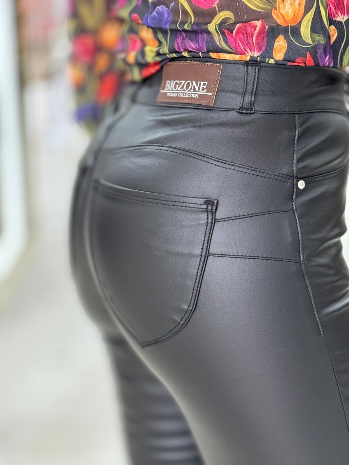 Calça ecopele push up (+cores)