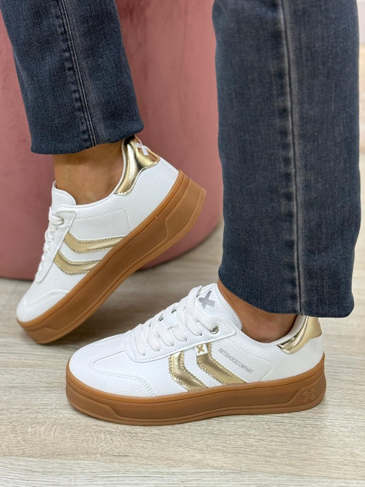 Ténis pele sintética brancos