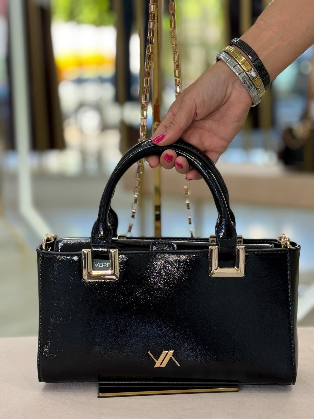 Mala pequena com corrente (+ cores)