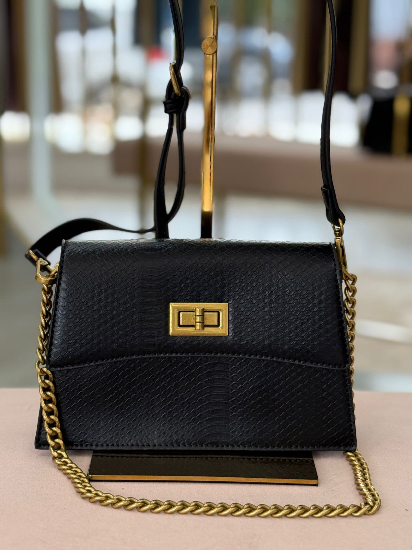 Mala pequena efeito pele