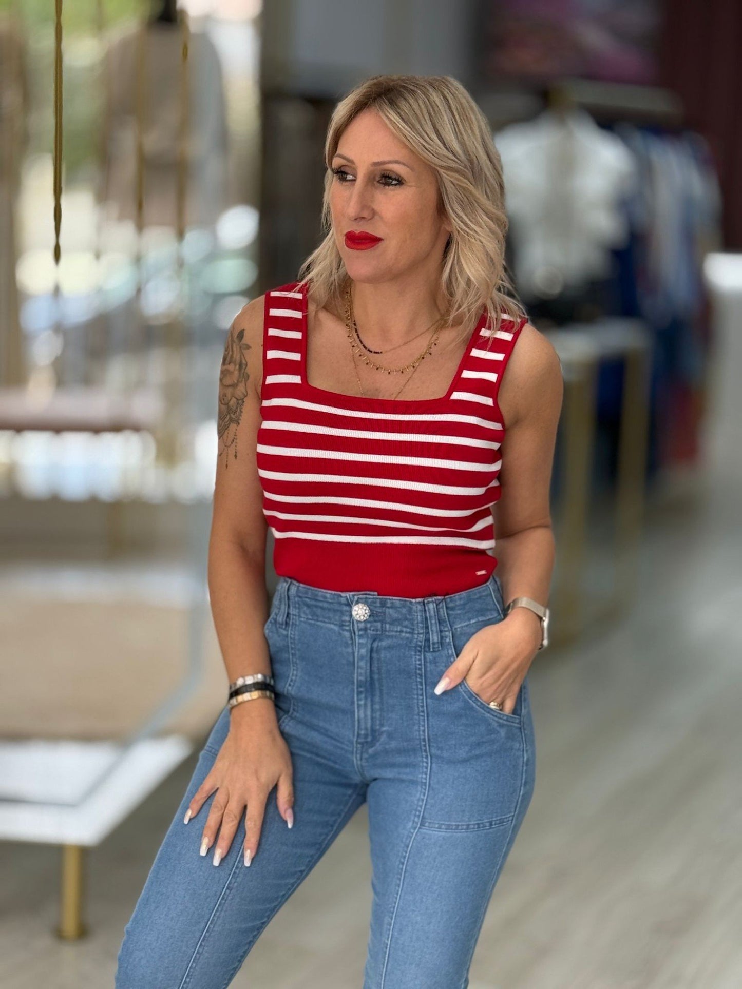 Top cropped de malha
