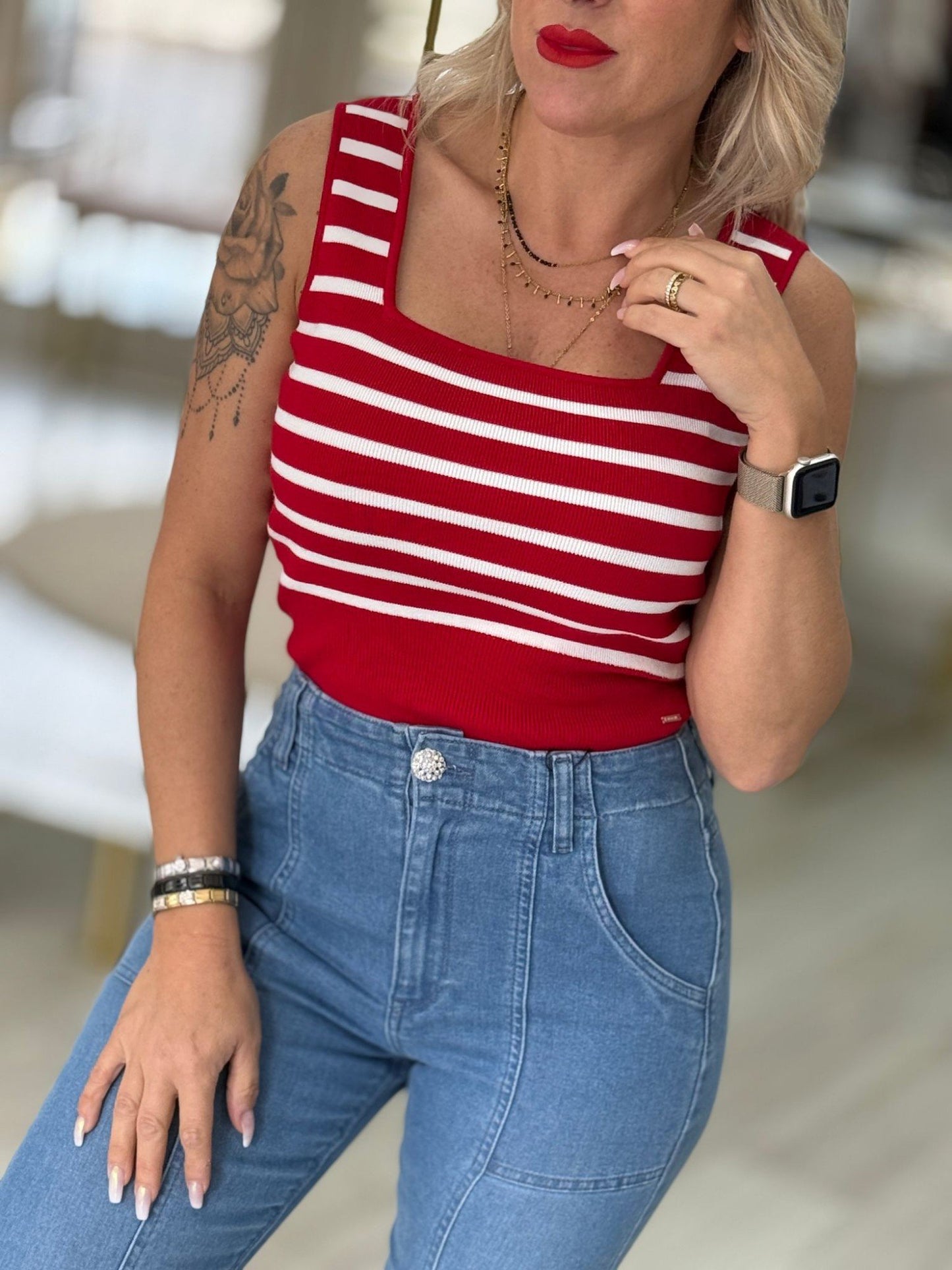 Top cropped de malha