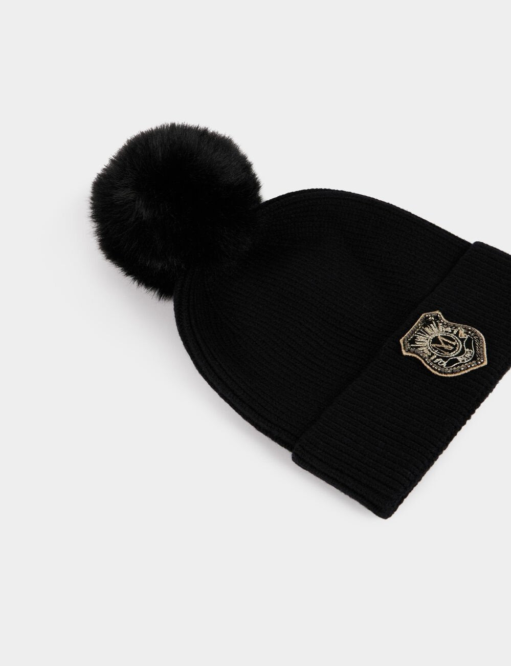Gorro com pompom preto