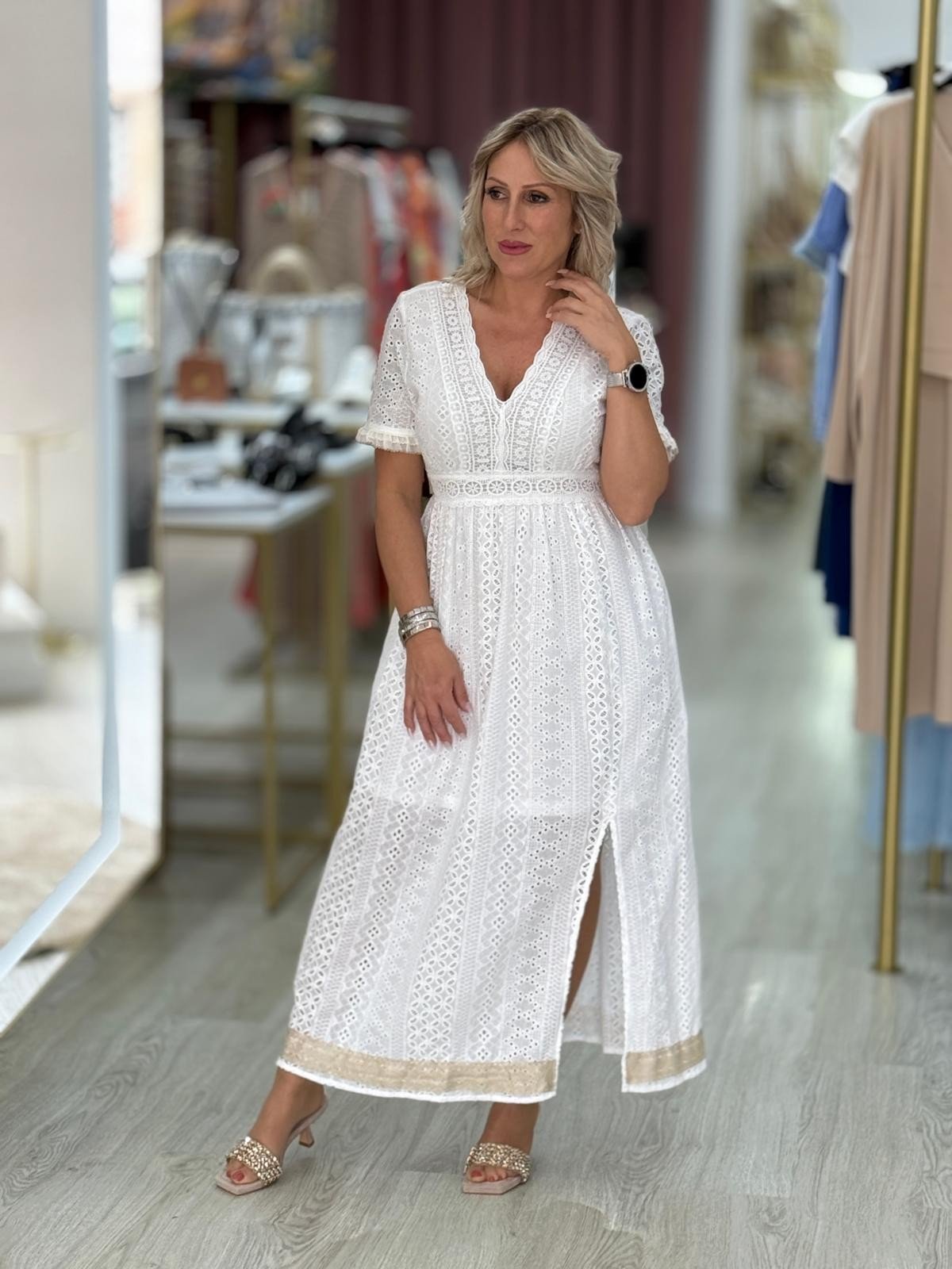 Vestido bordado inglês