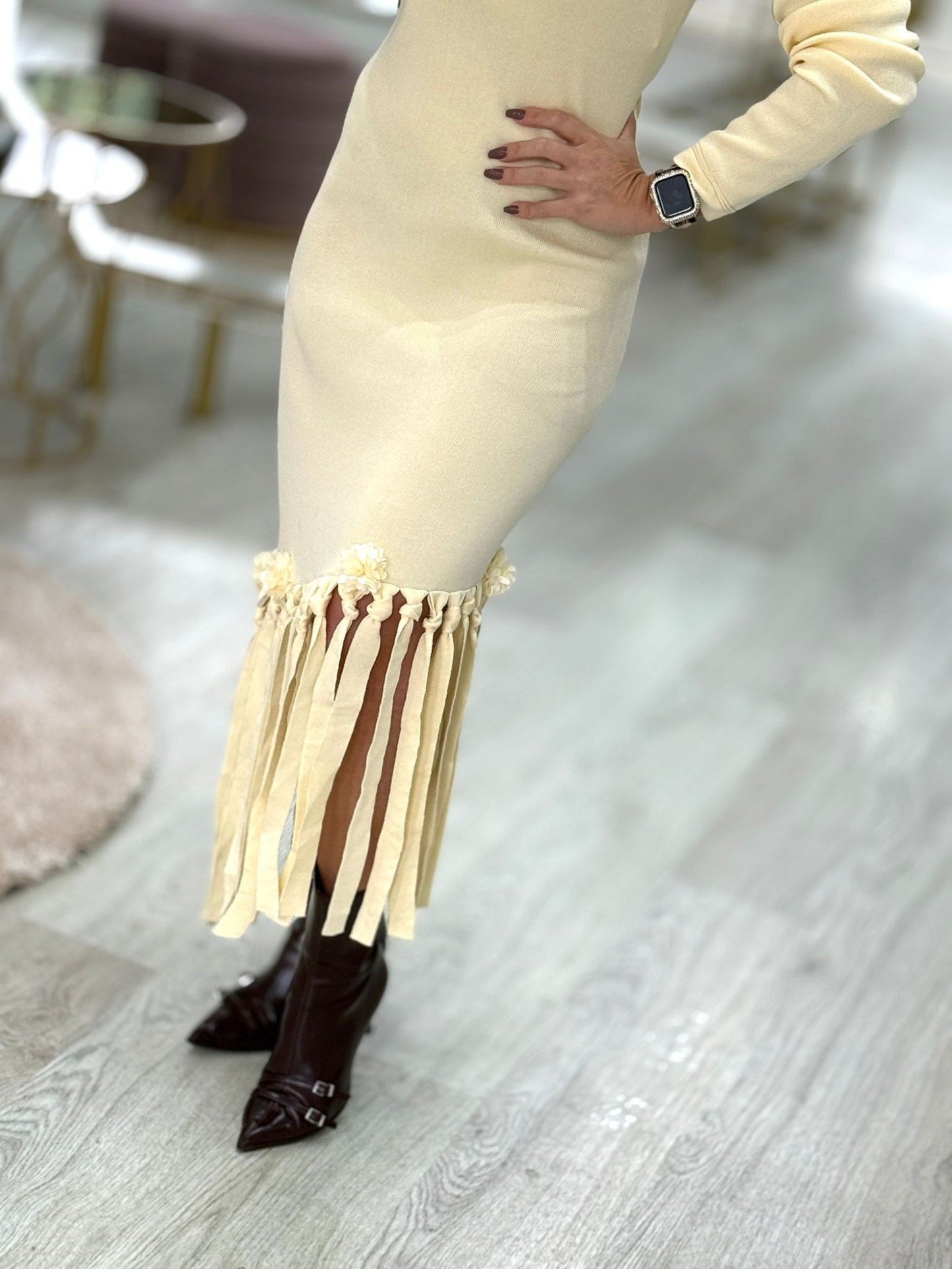 Vestido de malha com franjas