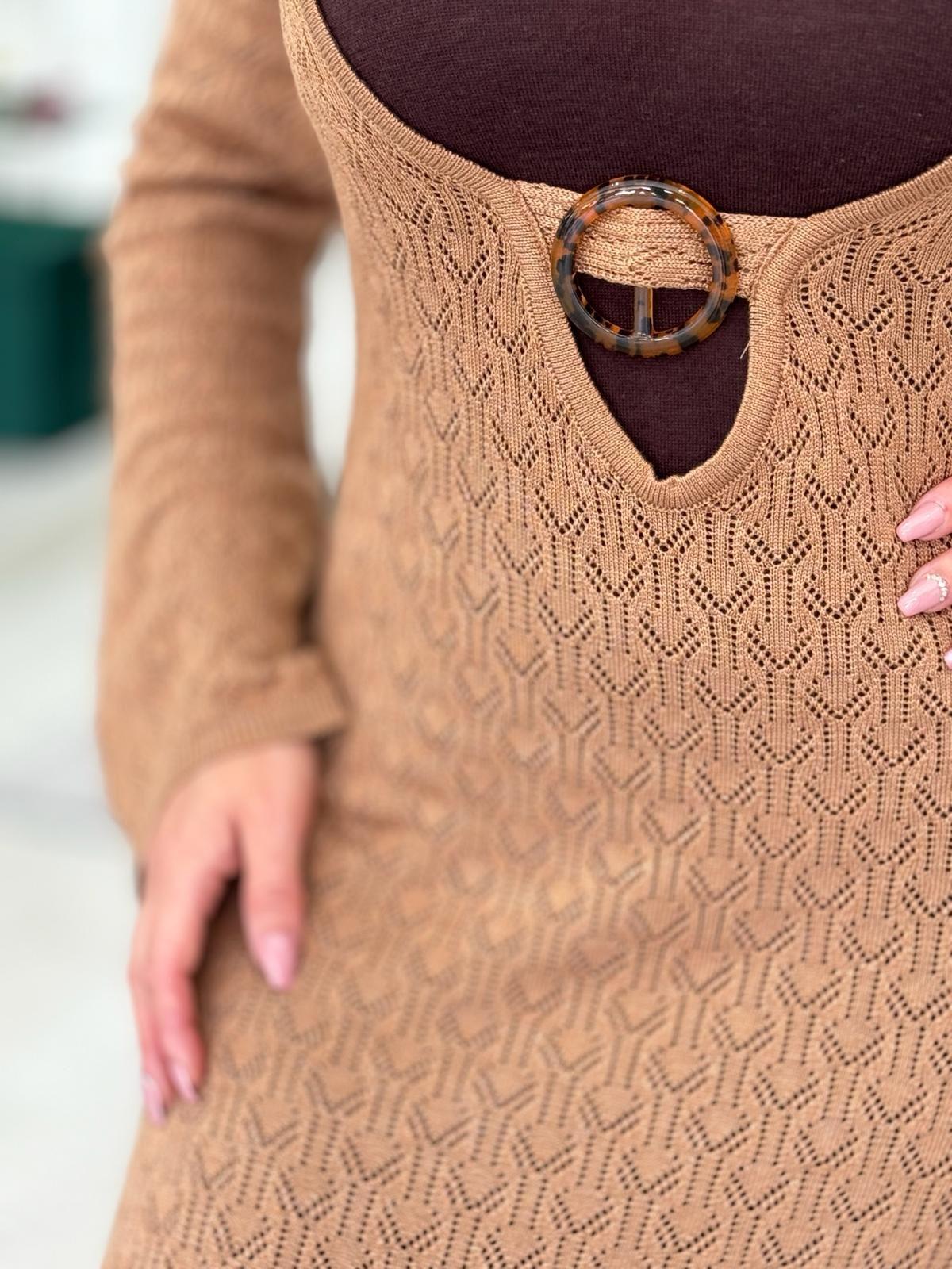 Vestido comprido com argola