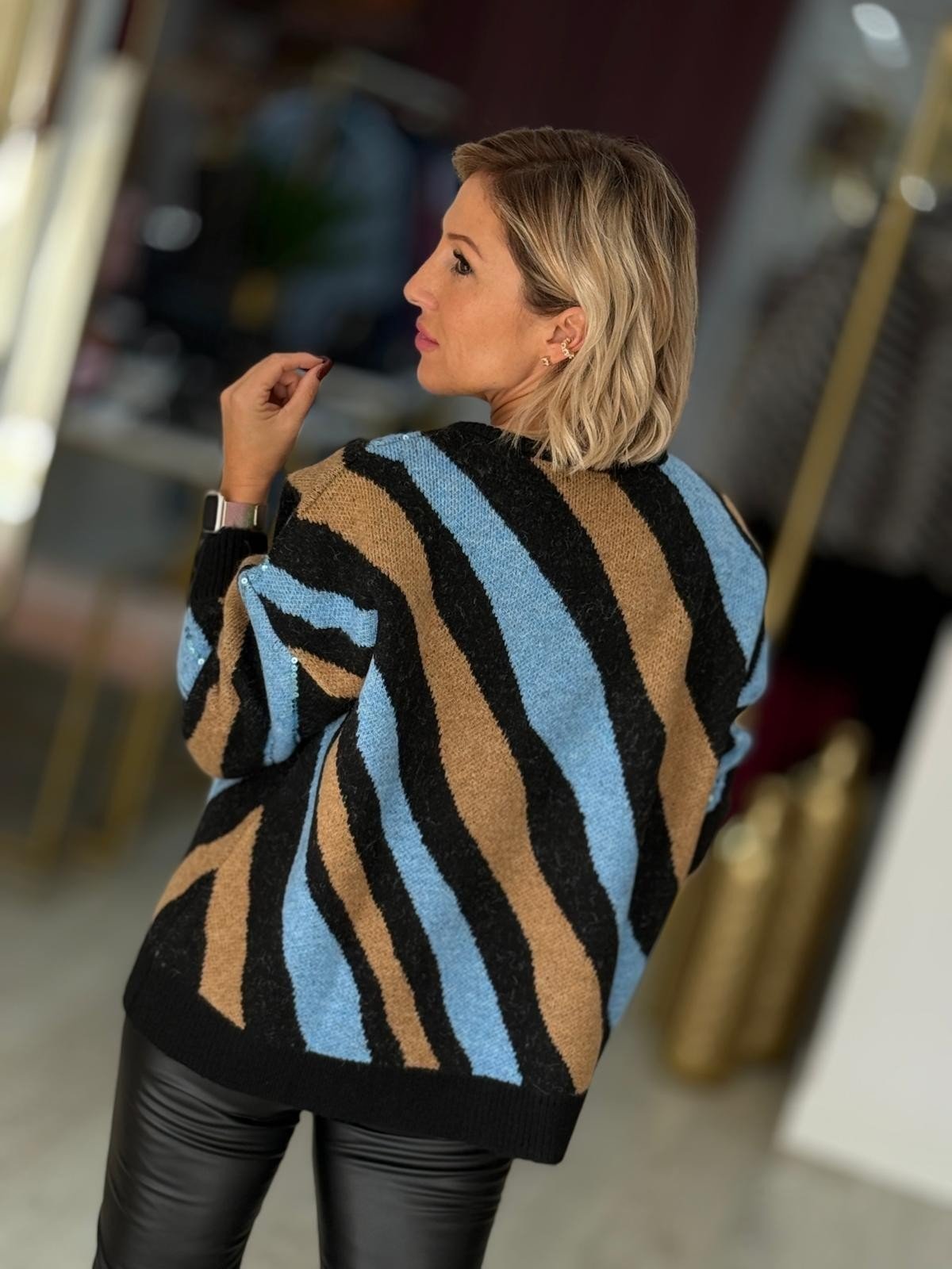 Camisola animal print com lantejoulas (+ cores)