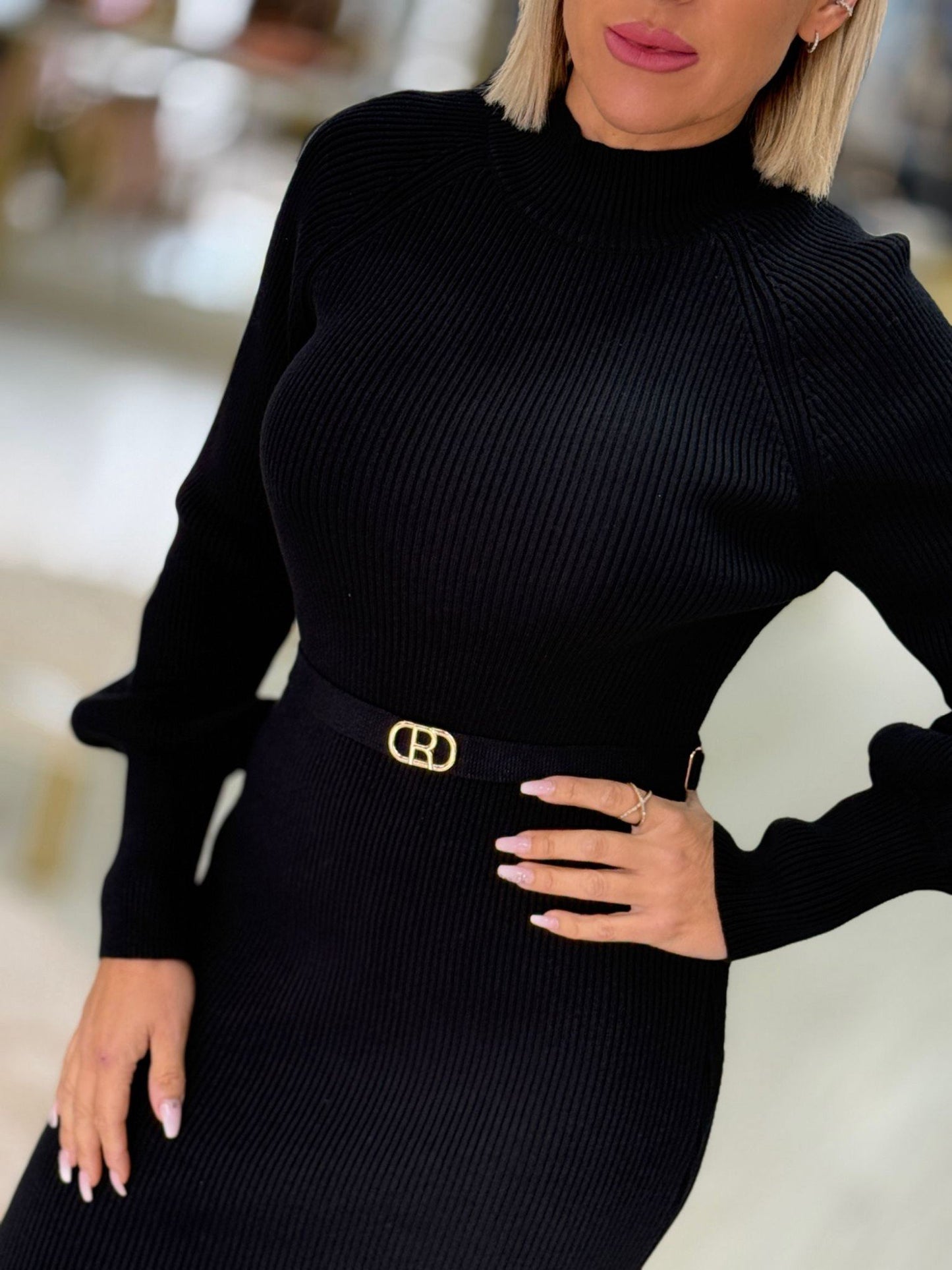 Vestido canelado com mangas bufantes (+ cores)