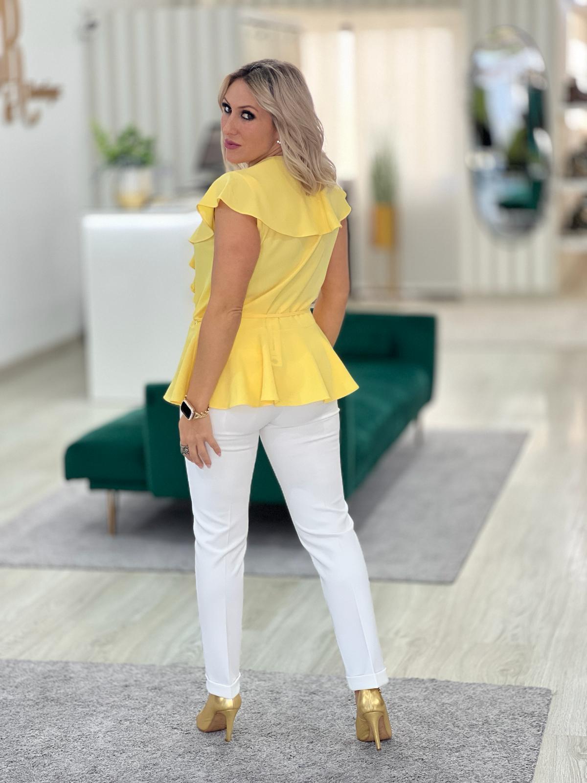 Blusa com folhos