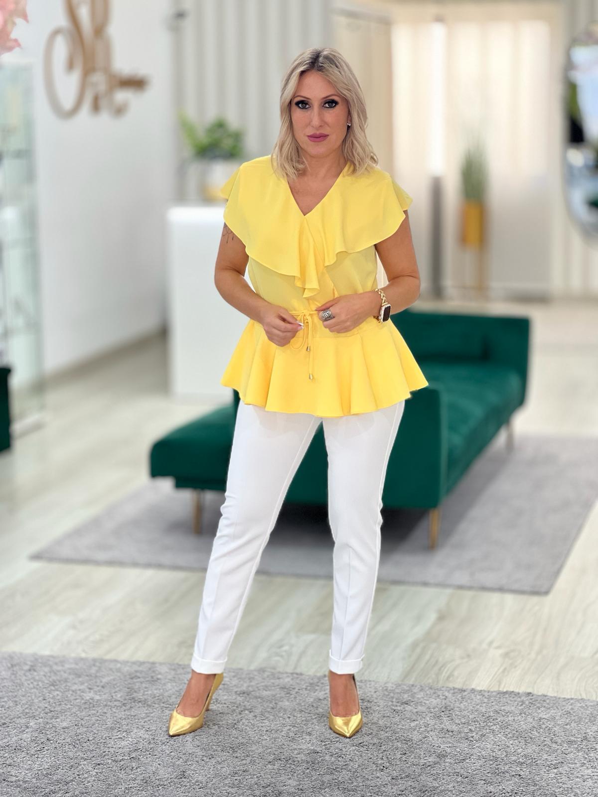 Blusa com folhos