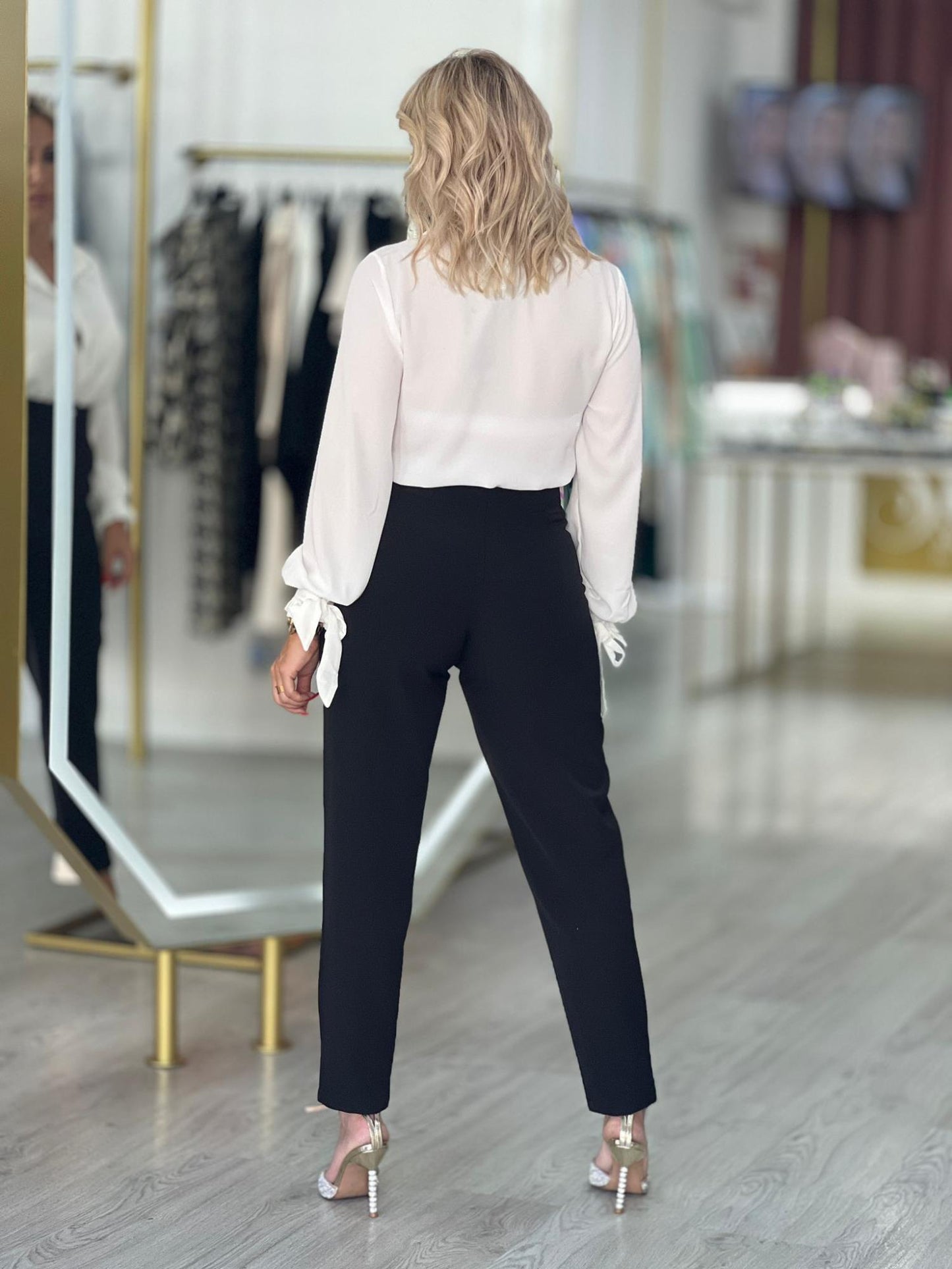 Calça clássica cintura subida (+cores)