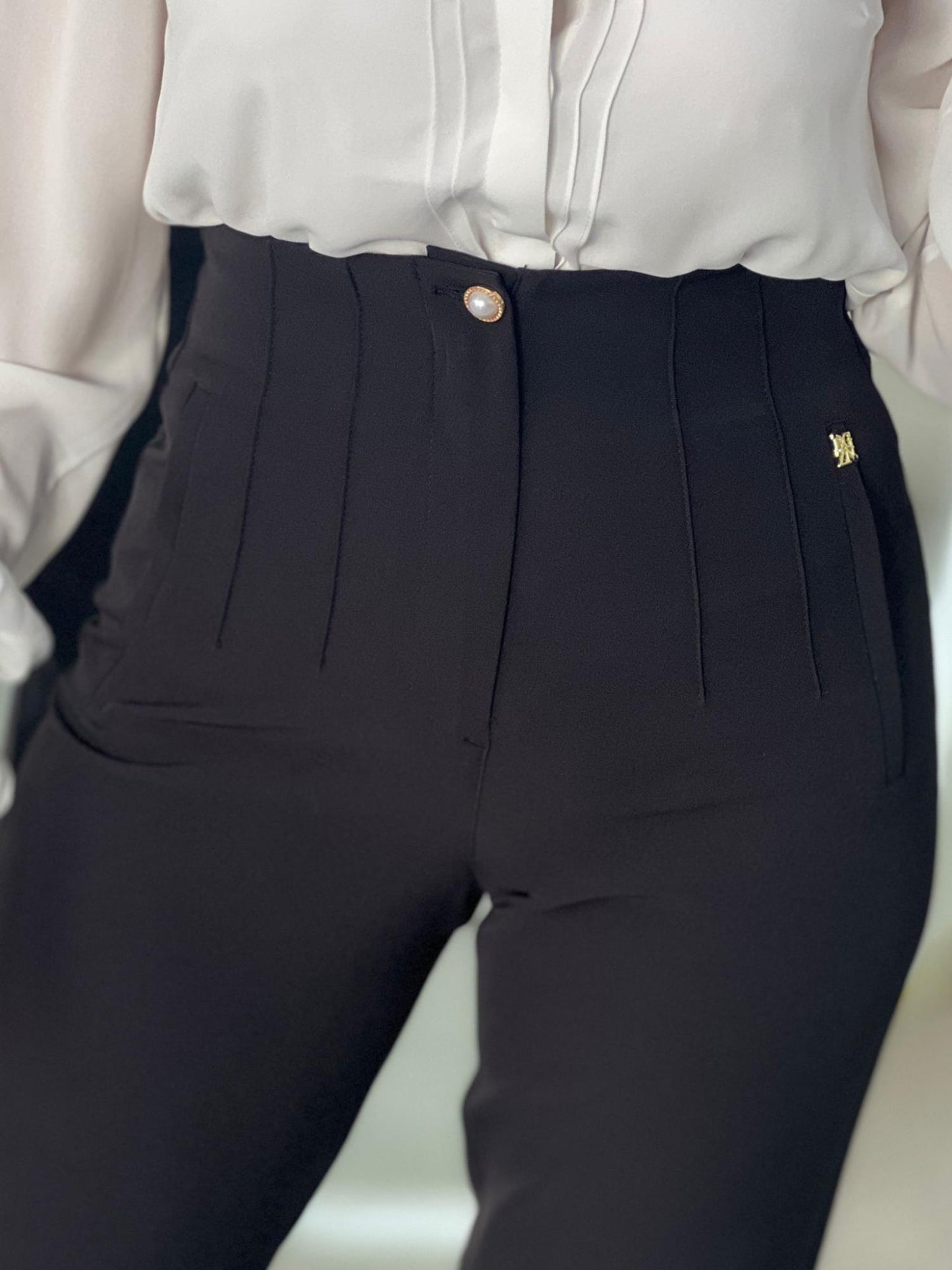 Calça clássica cintura subida (+cores)