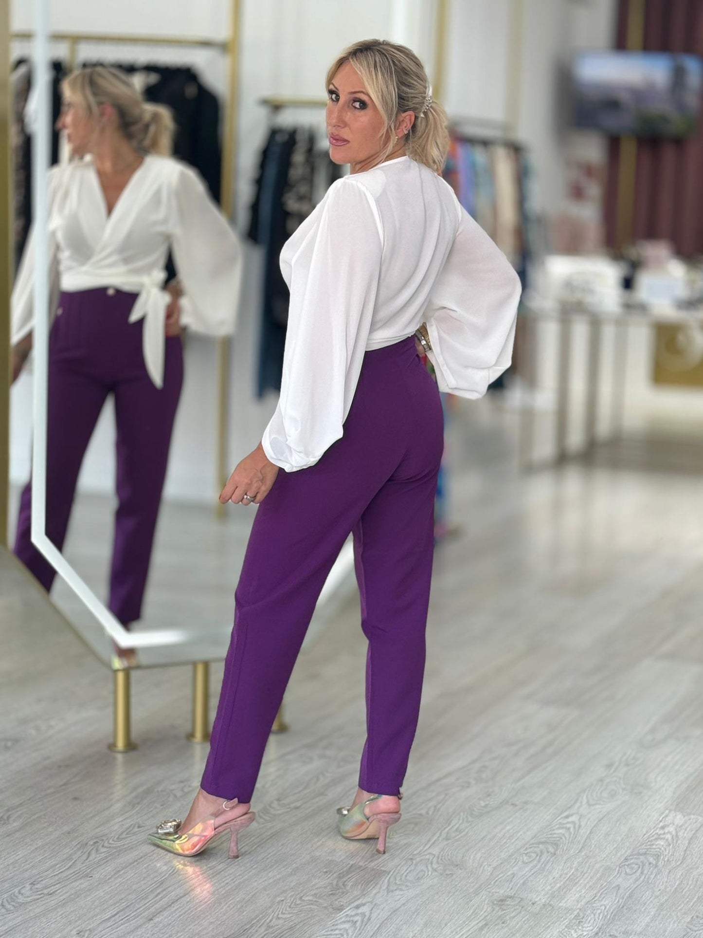 Calça clássica cintura subida (+cores)