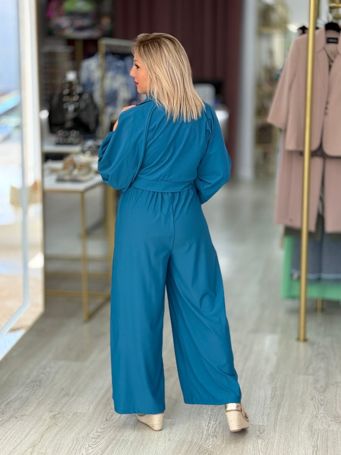 Calças com elástico na cintura