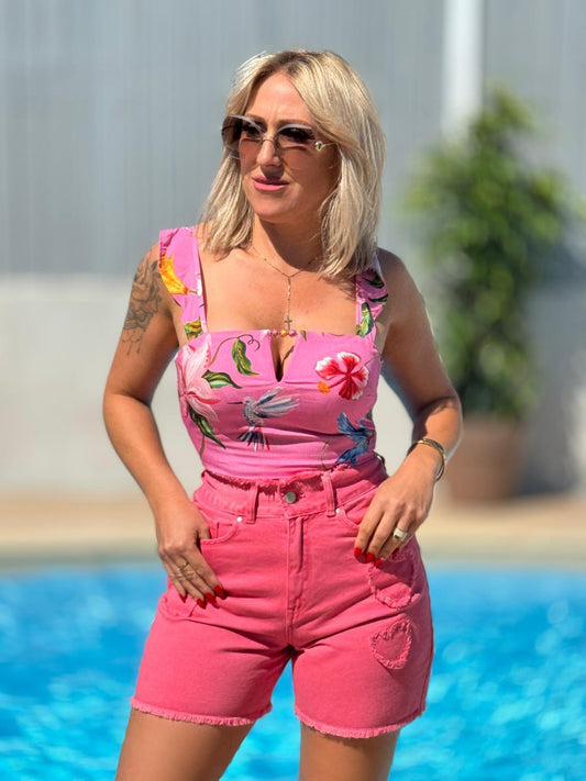 Blusa Cropped Em Viscose Estampada Com Babados