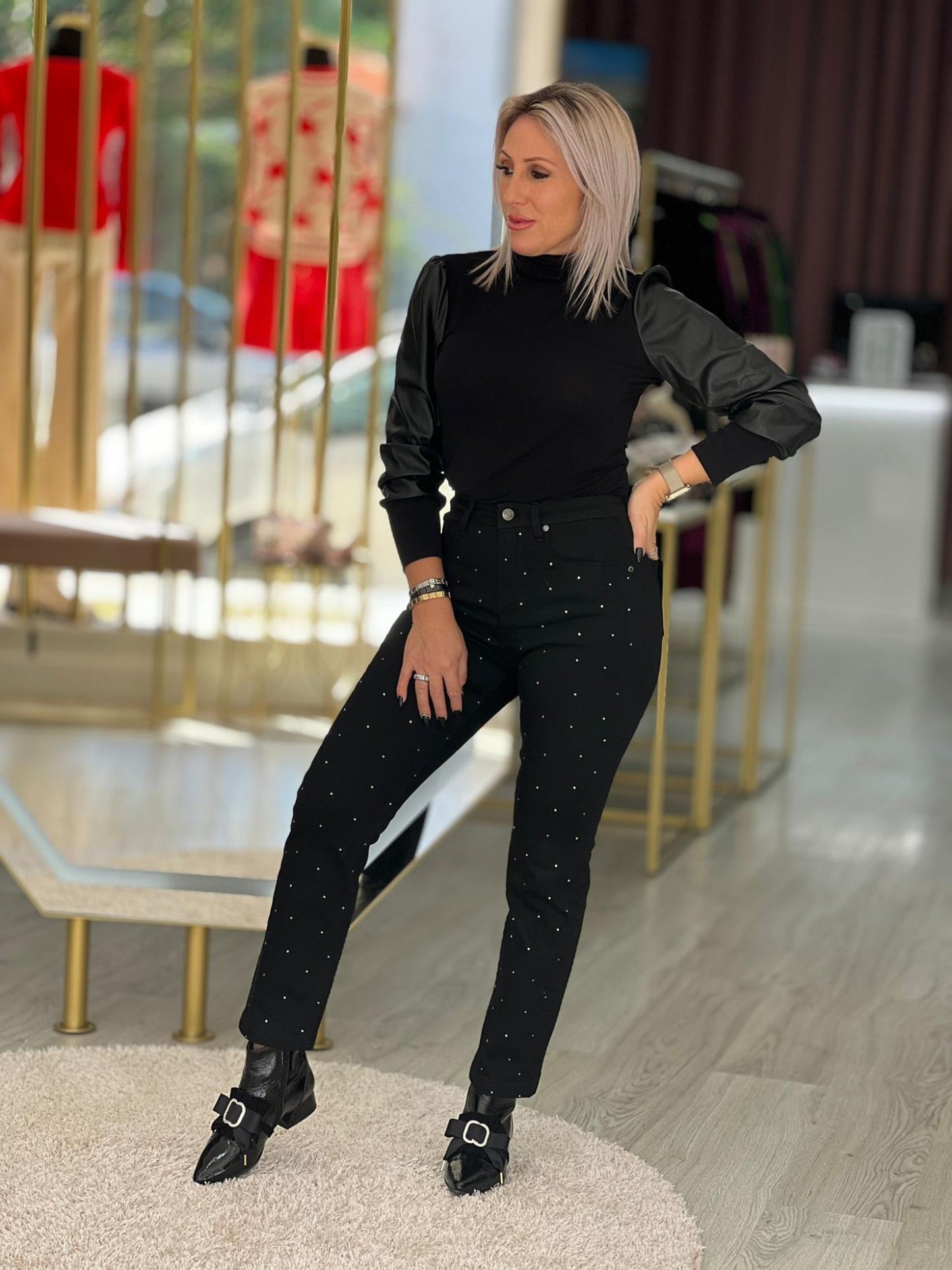Calça de ganga com strass