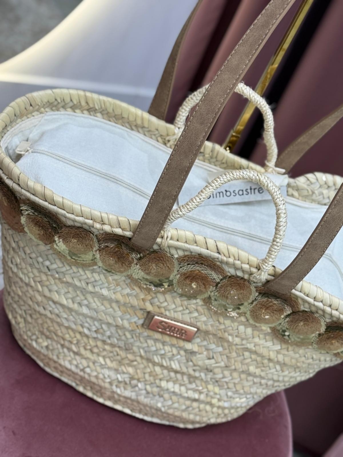 Cesta com brilhantes
