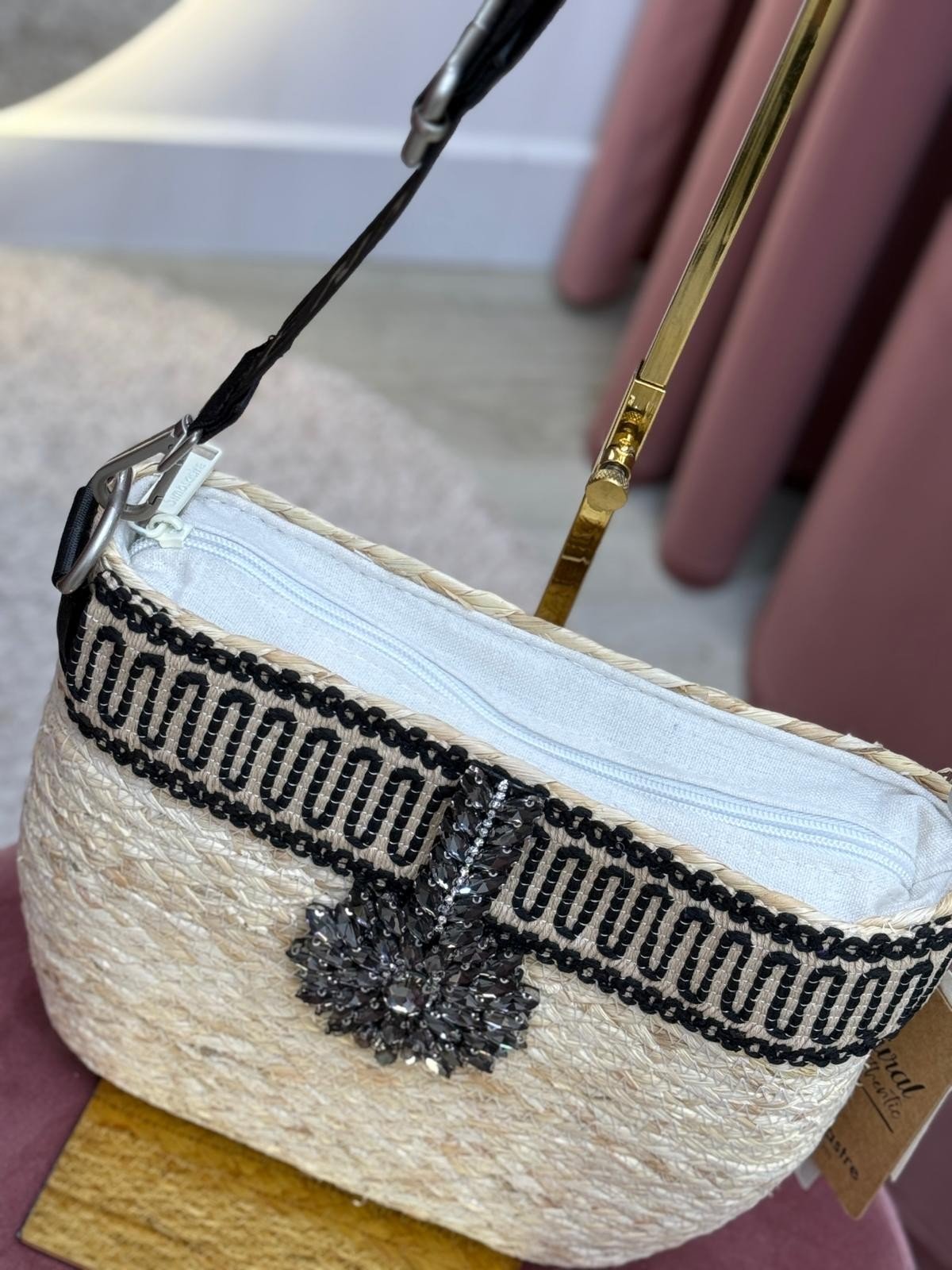 Cesta pequena