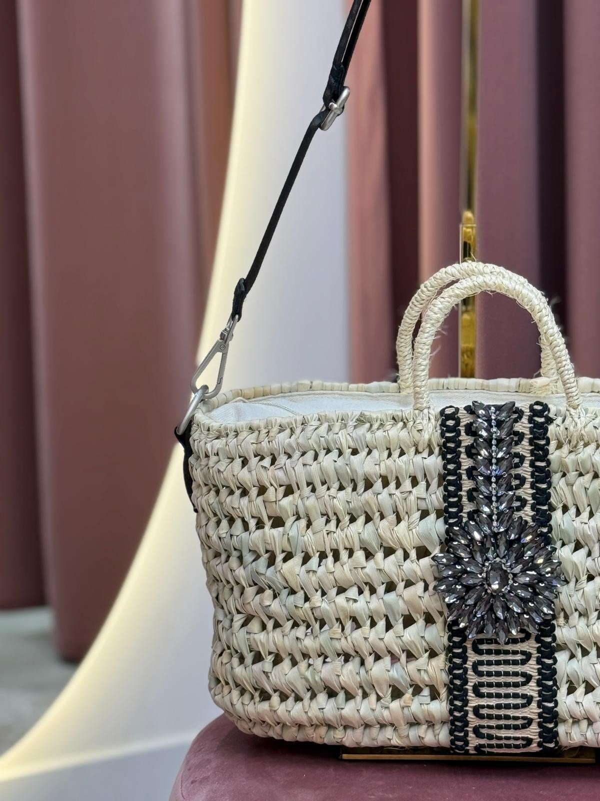 Cesta com brilhantes