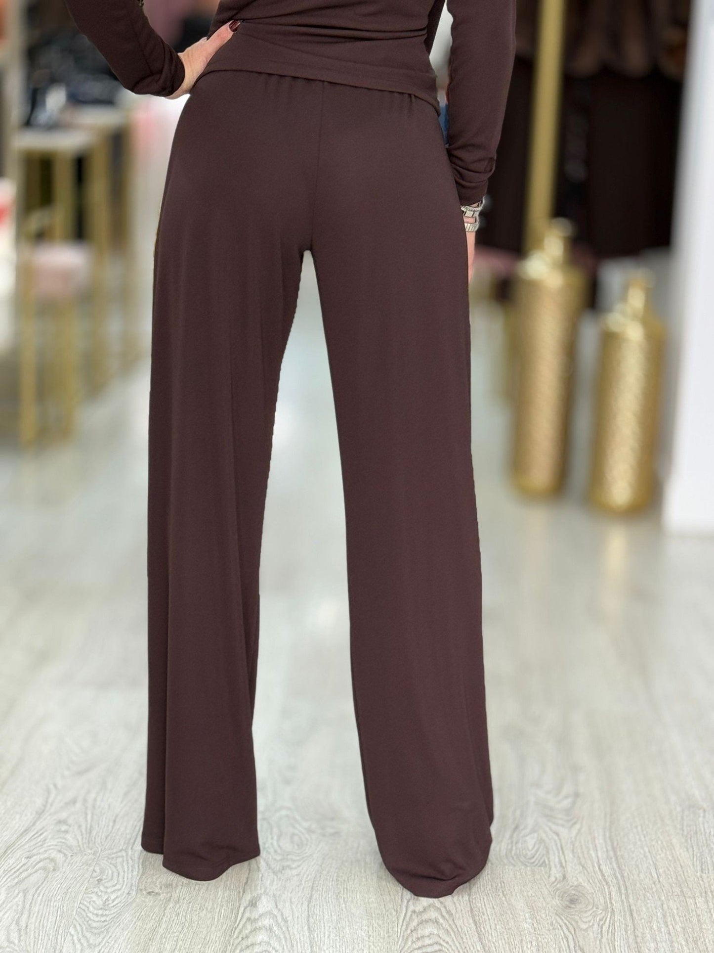 Calça wide leg em malha