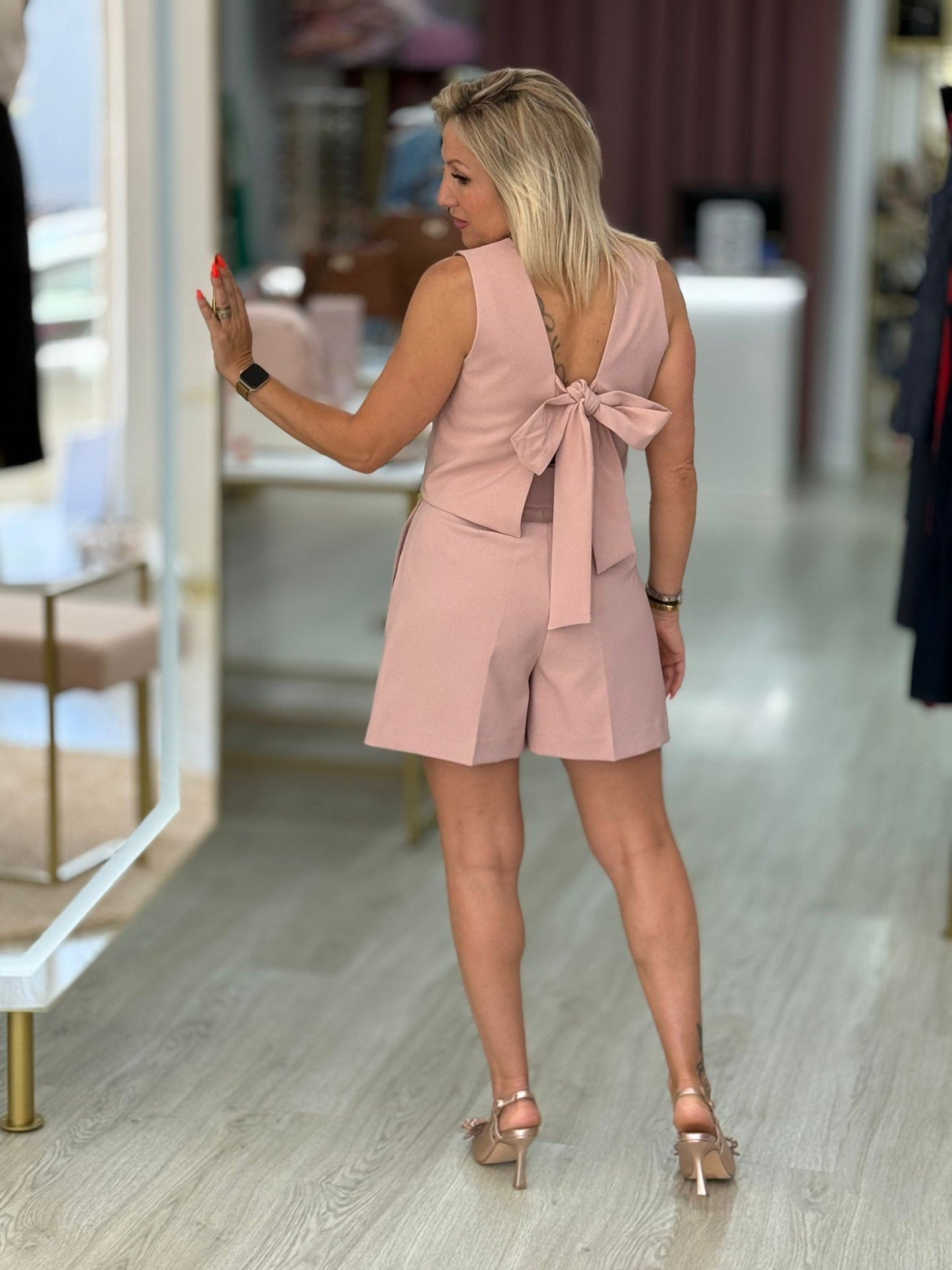 Top com fecho em laçada nas costas (+ cores)