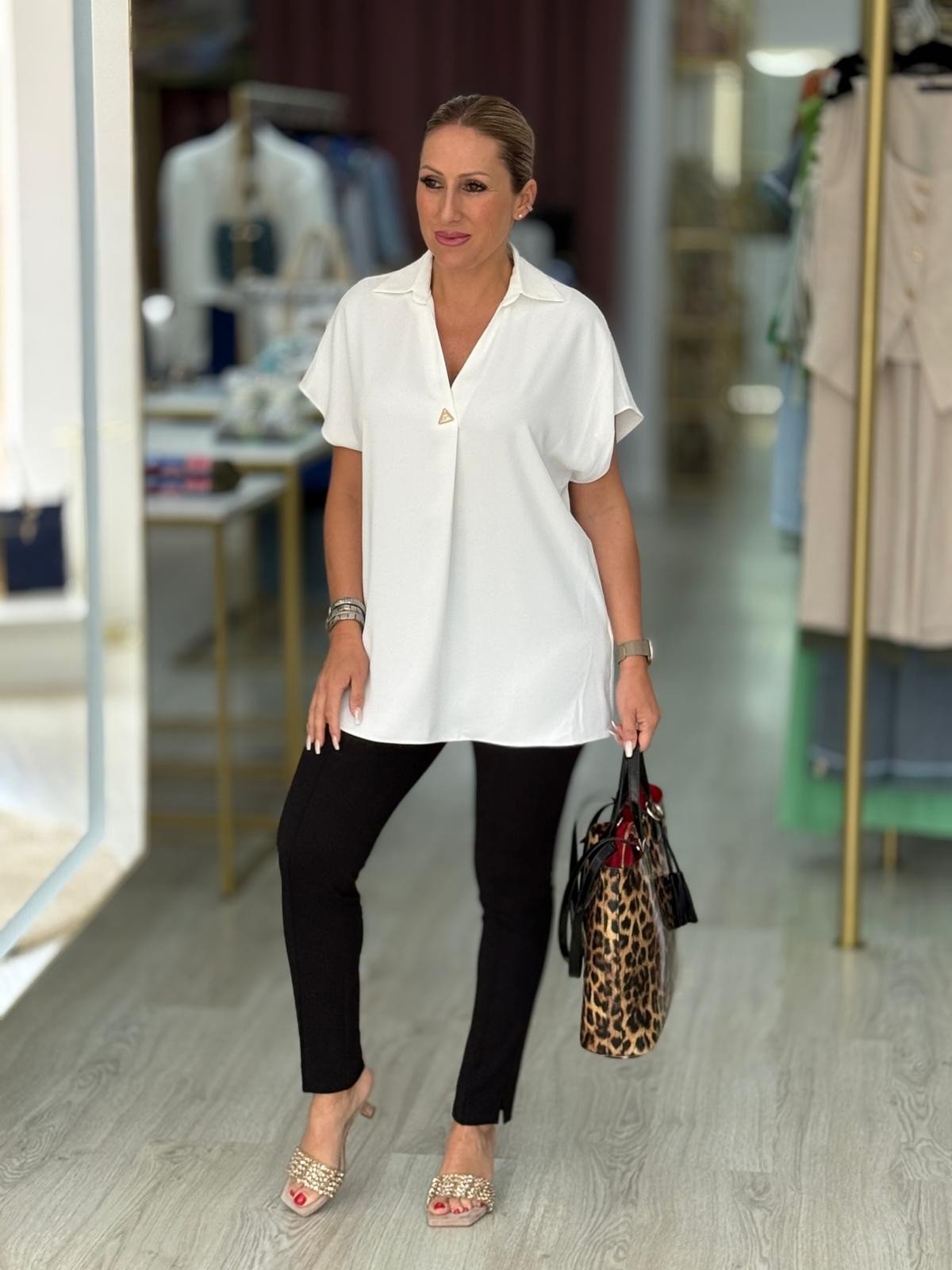 Blusa fluída com chapa metálica