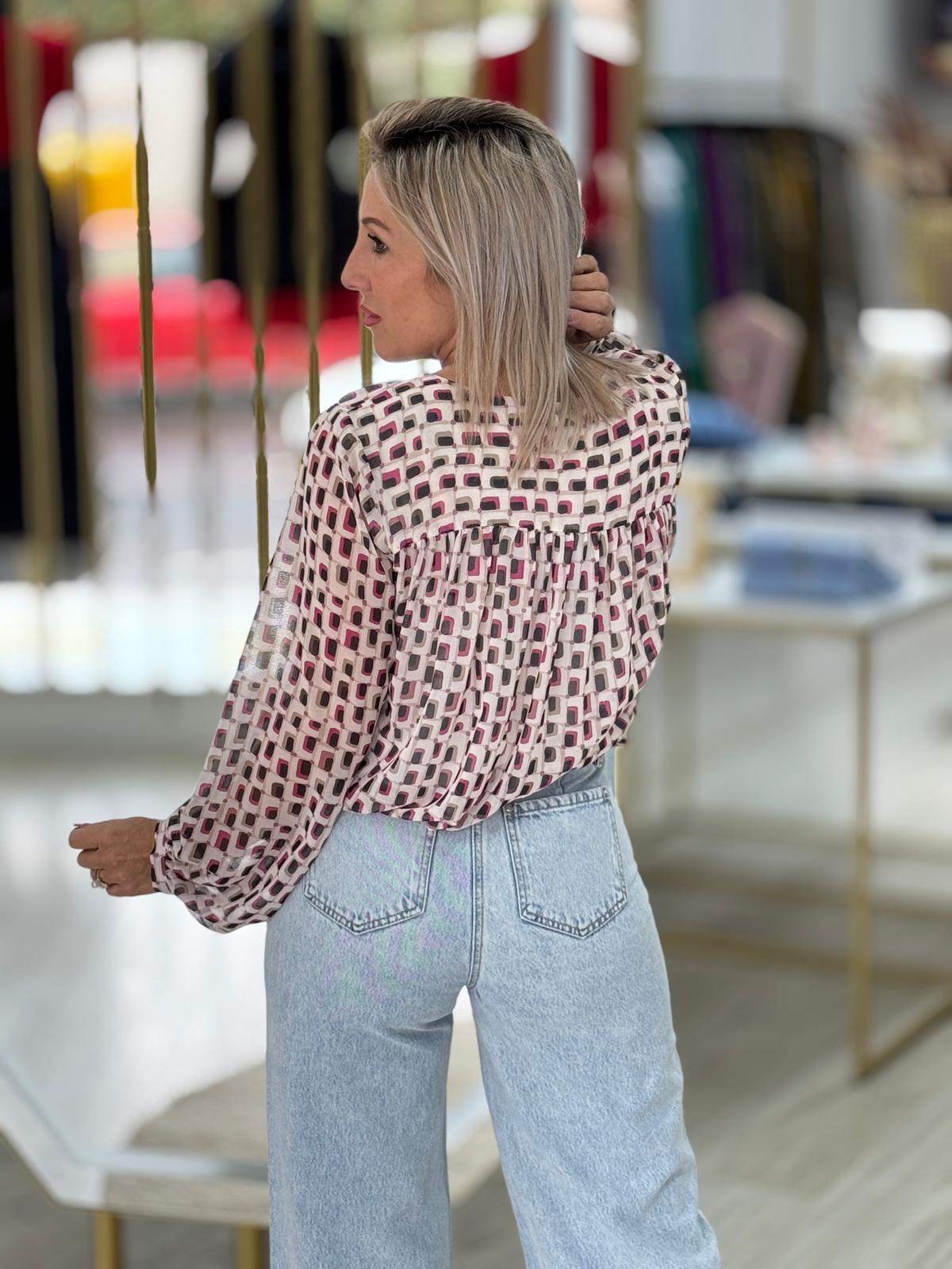 Blusa curta com elástico
