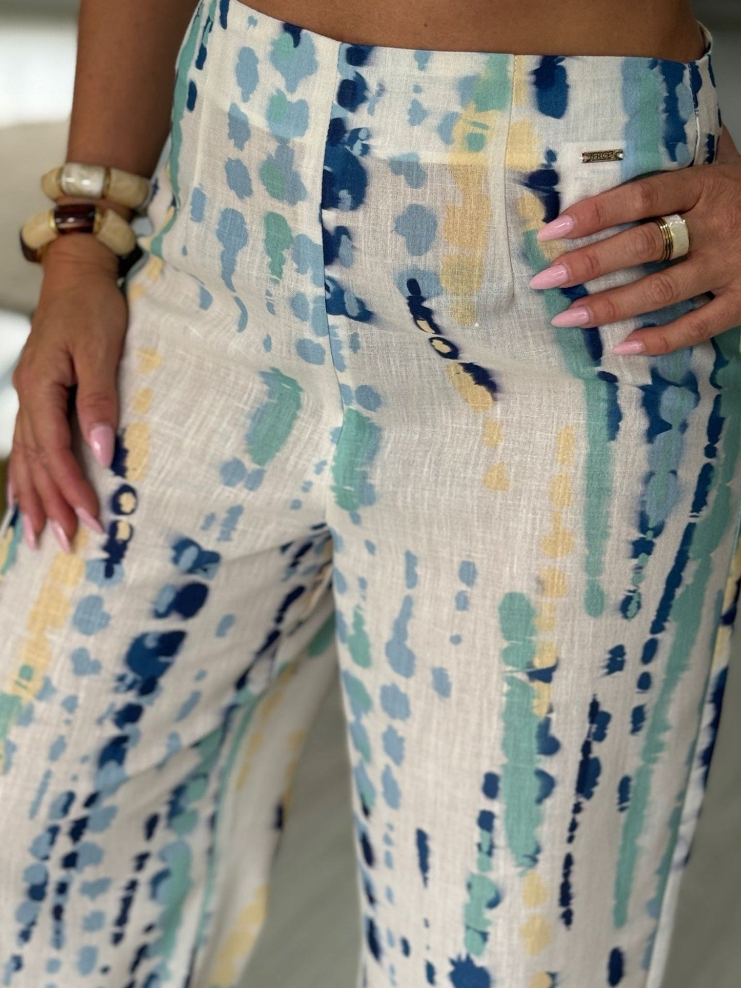 Calça wide leg efeito linho