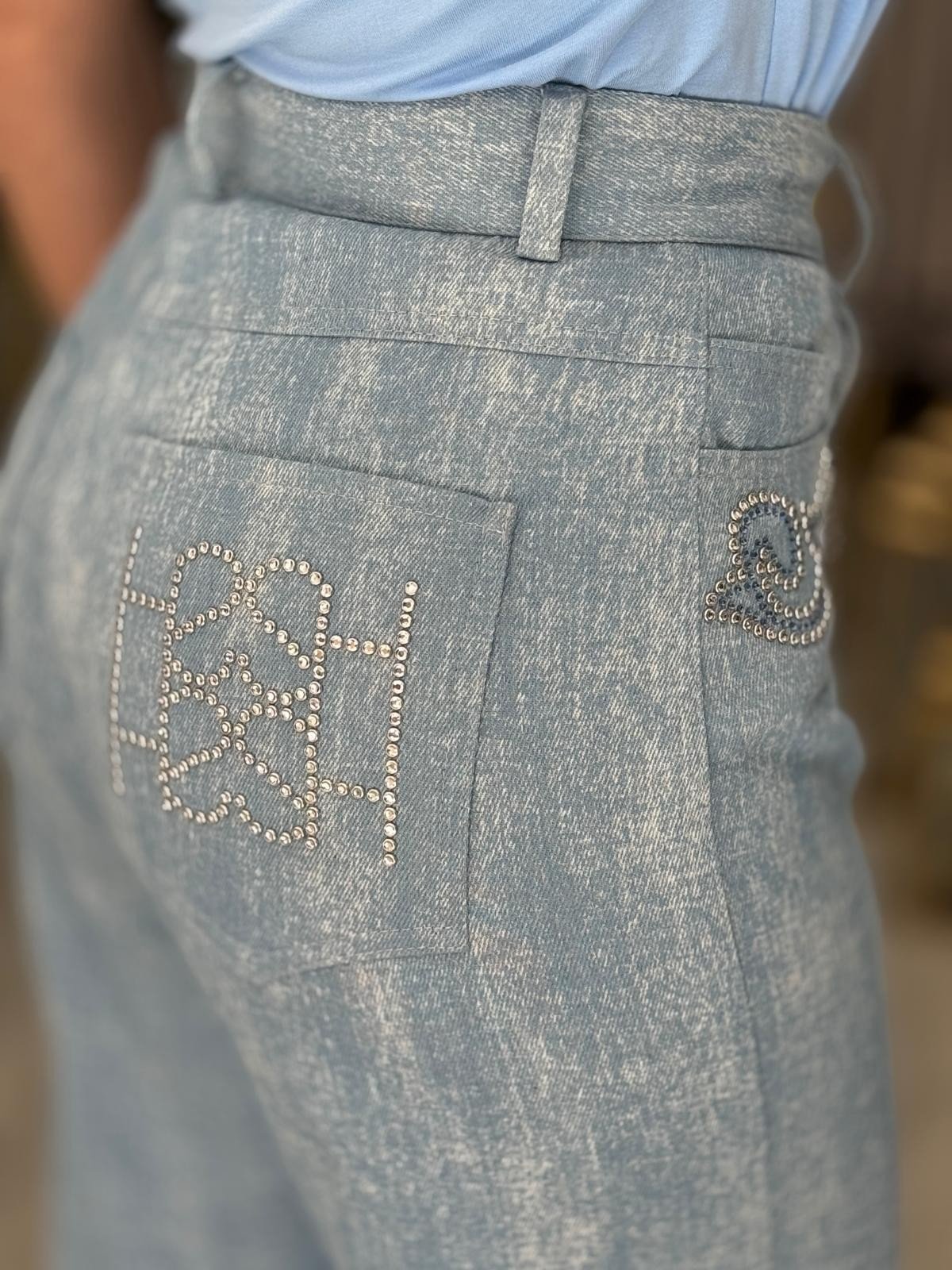 Calças jeans de cintura média