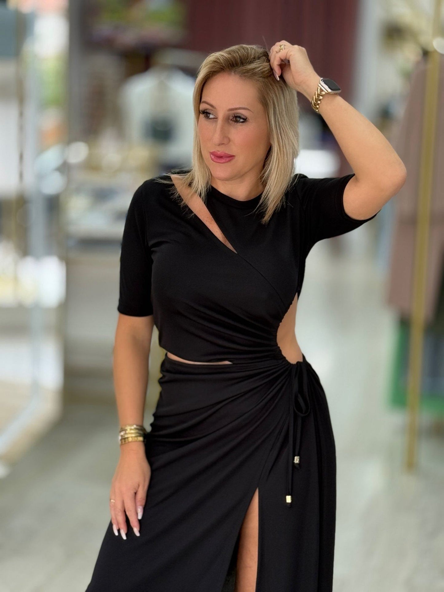 Vestido com recortes
