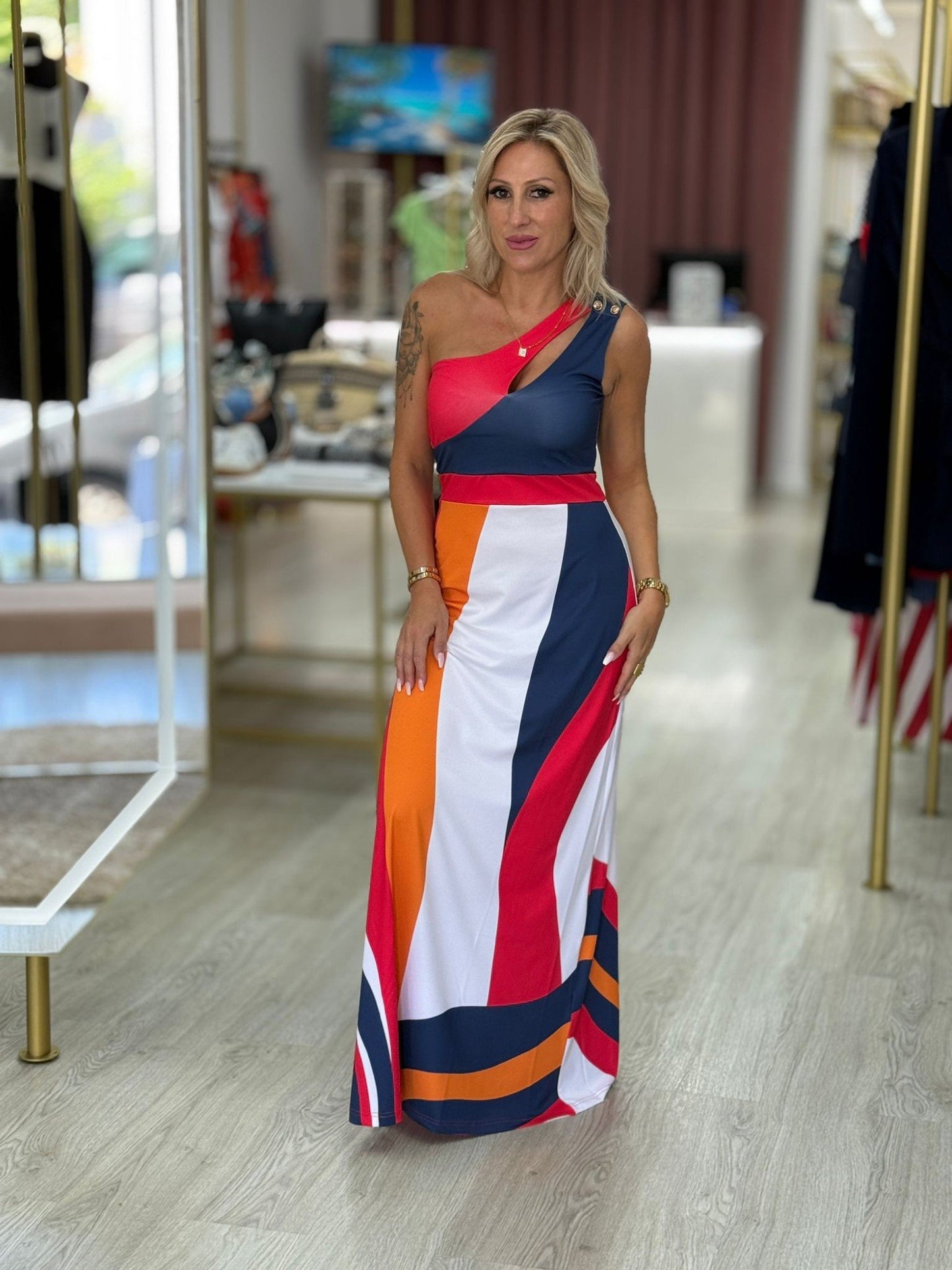 Vestido Midi Assimétrico