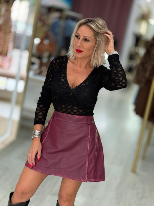 Saia Calção em Pele