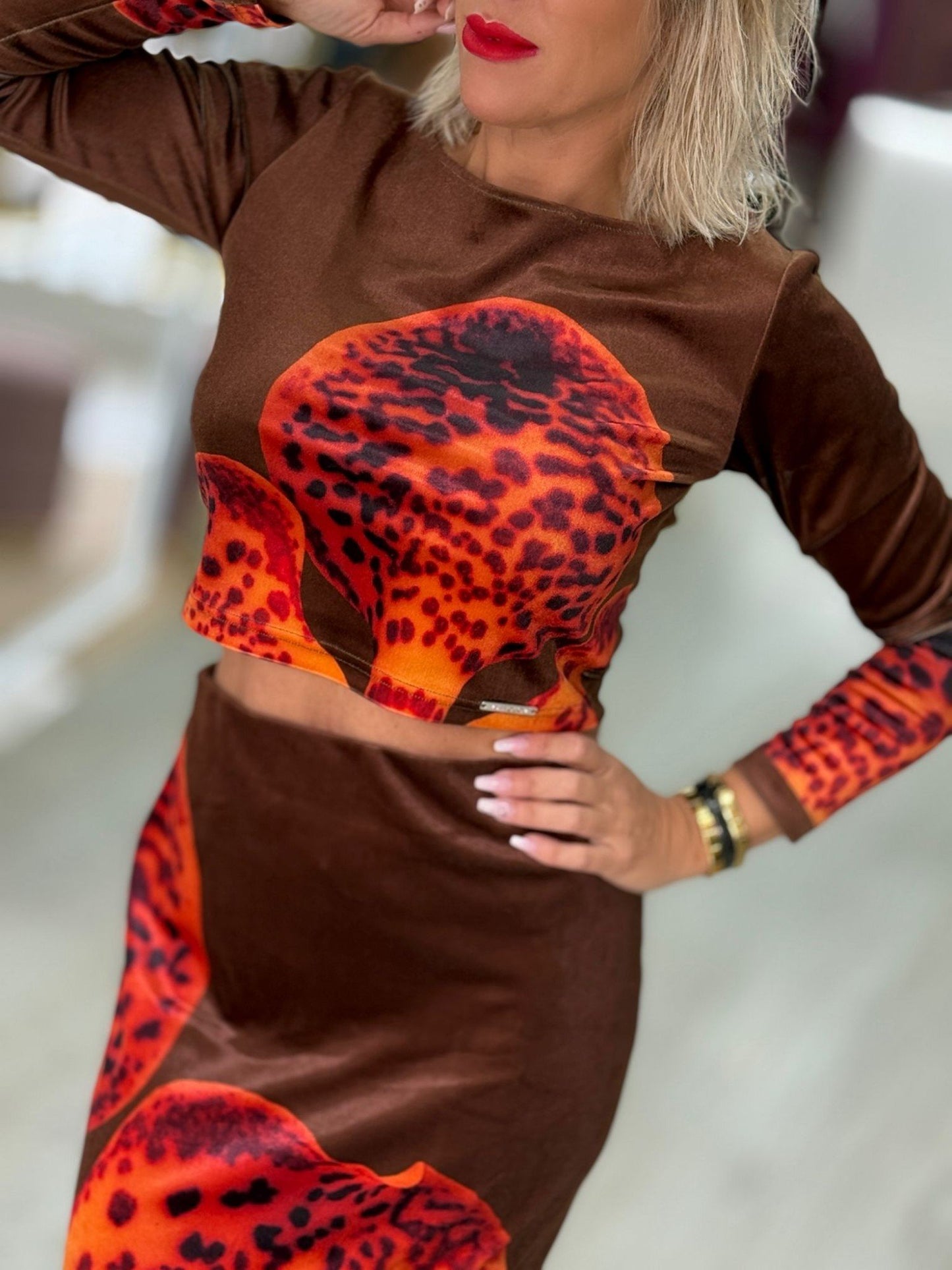 Top em Veludo com Estampa de Orquídea