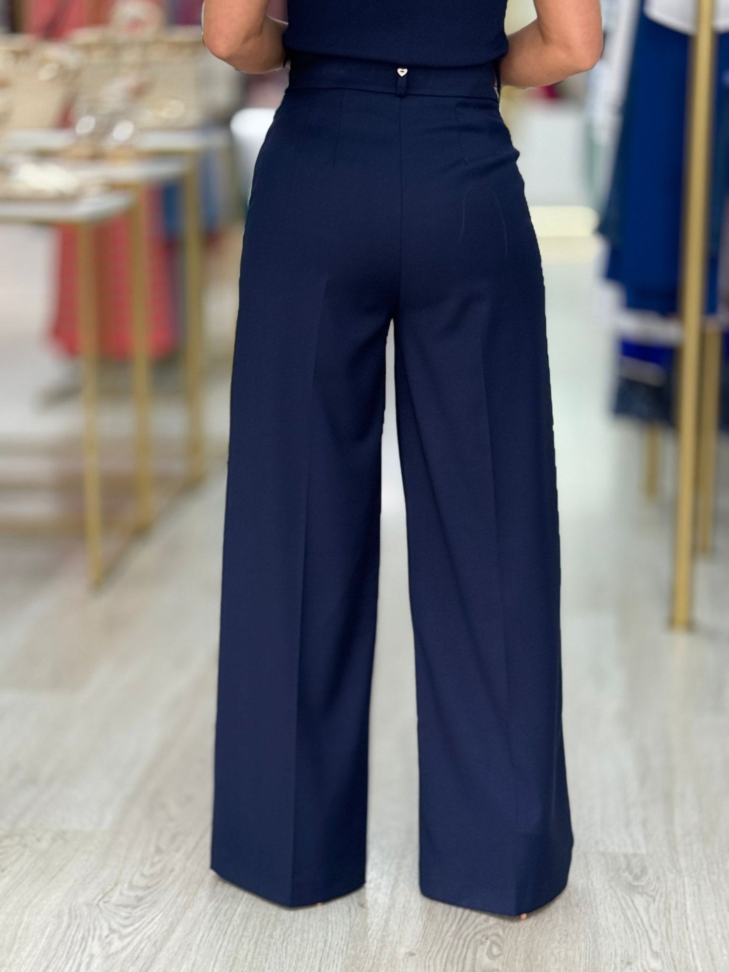 Calça Pantalona de cintura subida