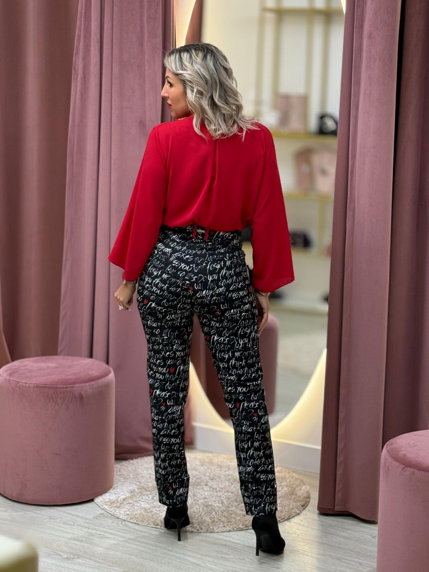 Calça clássica love