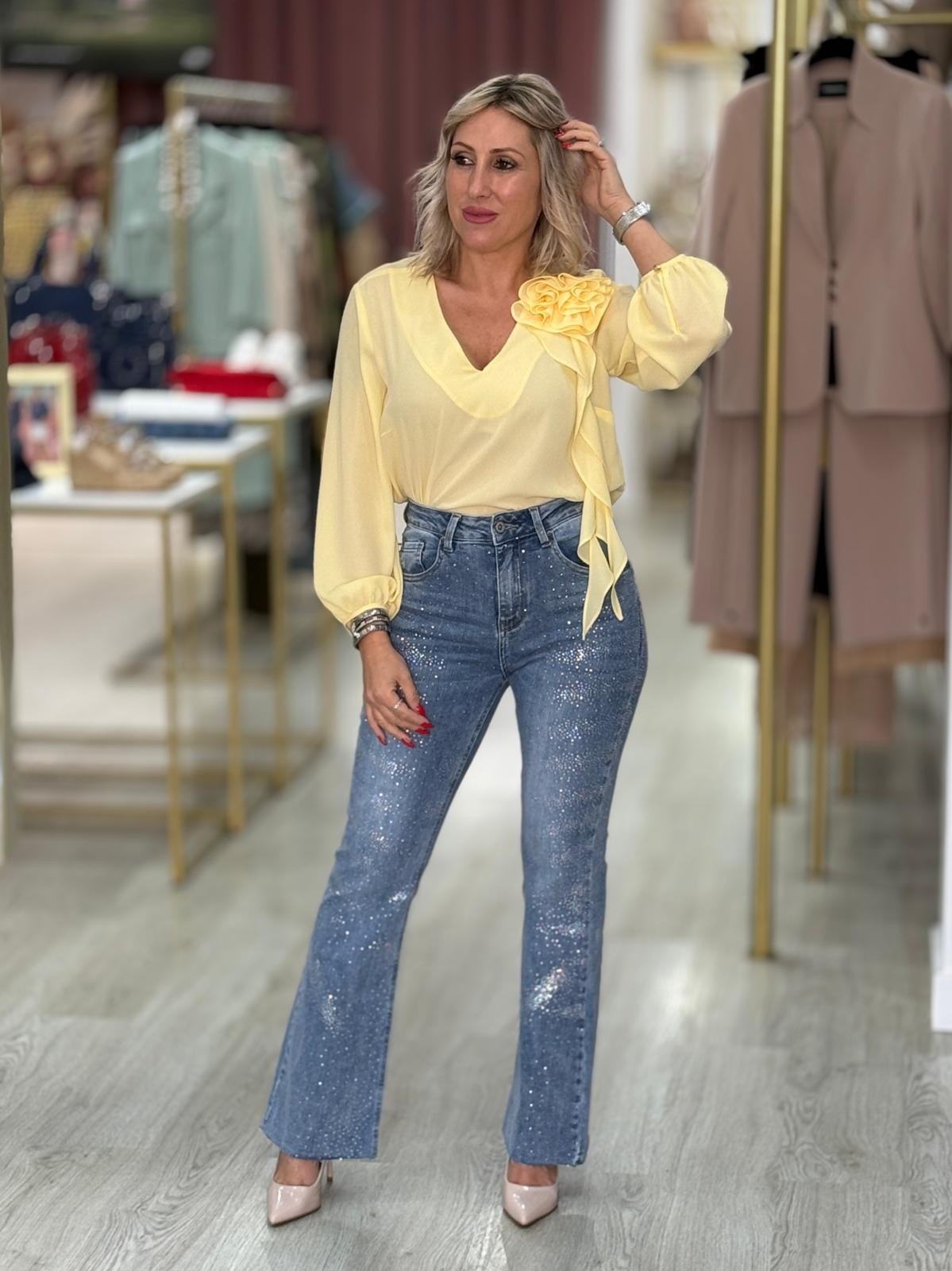 Túnica manga comprida com flor