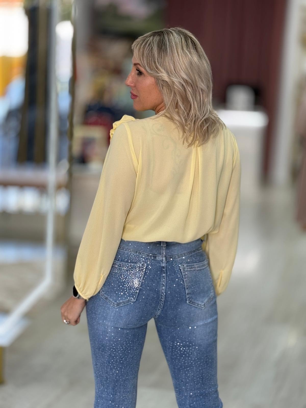 Túnica manga comprida com flor