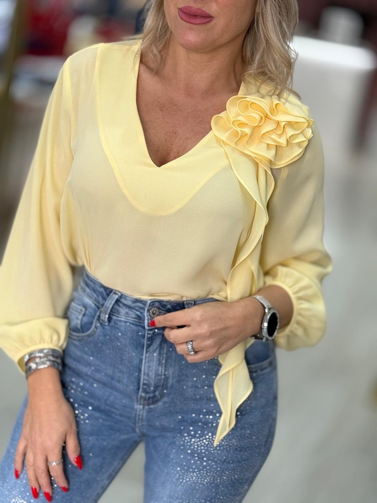 Túnica manga comprida com flor