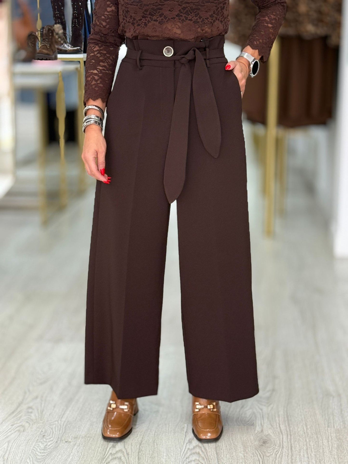 Calça culotte clássica com cinto (+ cores)