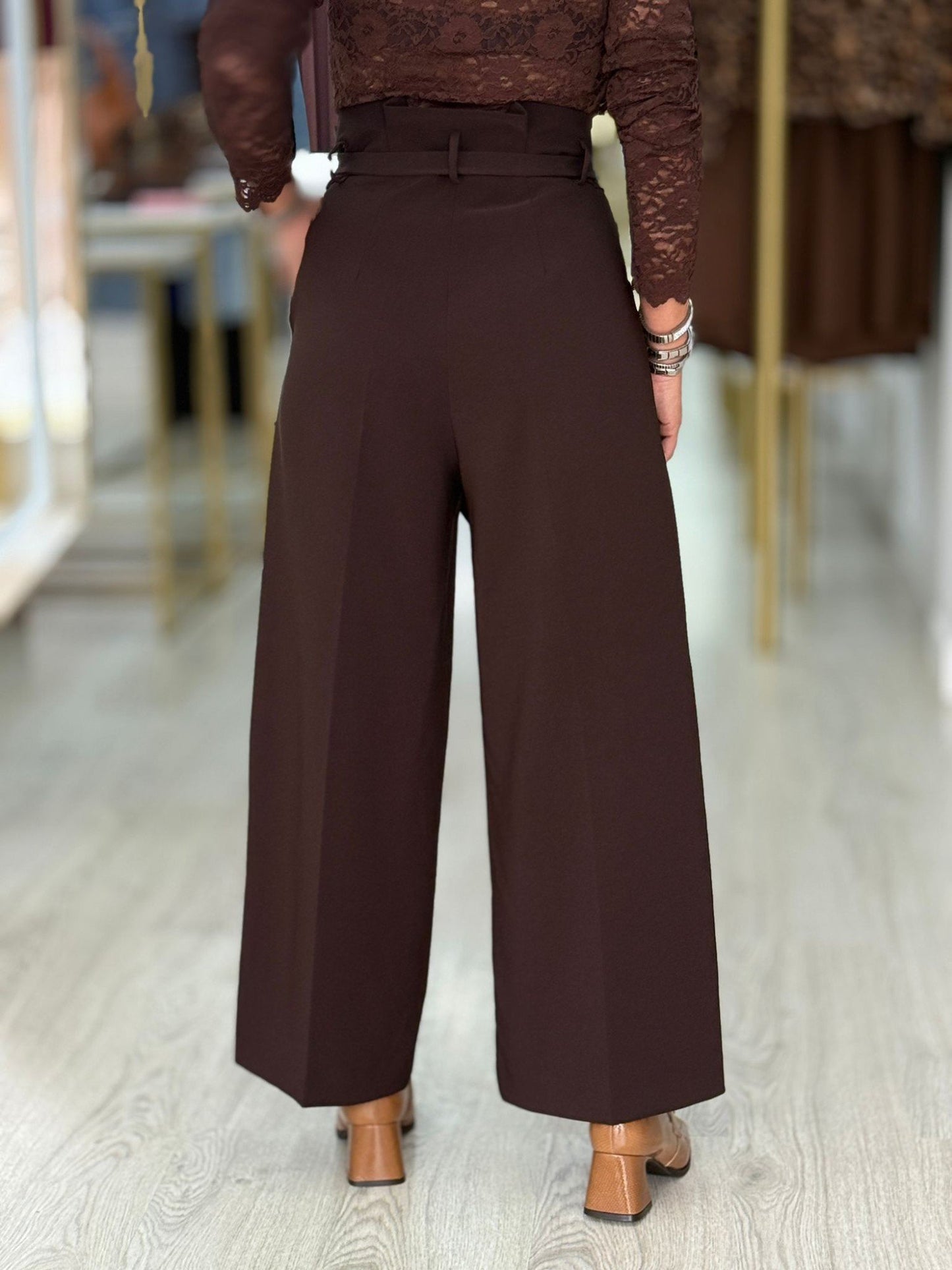 Calça culotte clássica com cinto (+ cores)