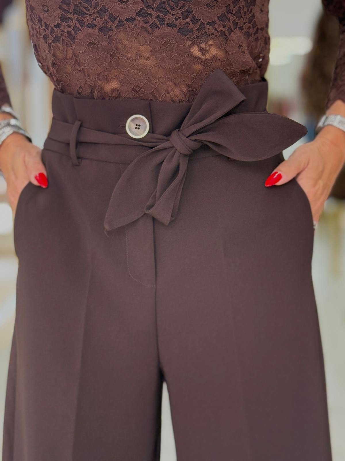Calça culotte clássica com cinto (+ cores)