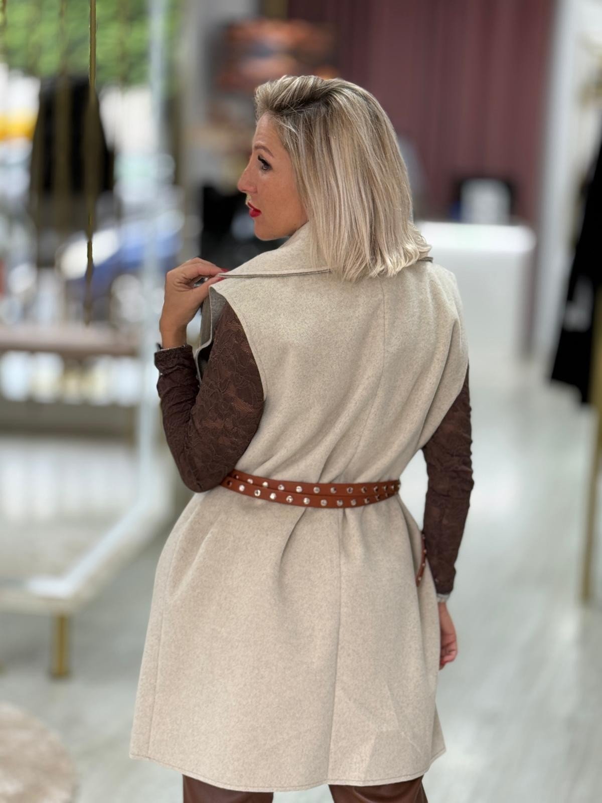 Colete longo com gola ampla (+ cores)