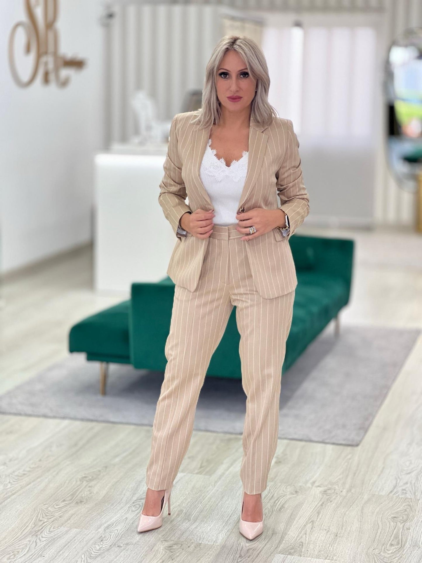 Calça clássica de riscas