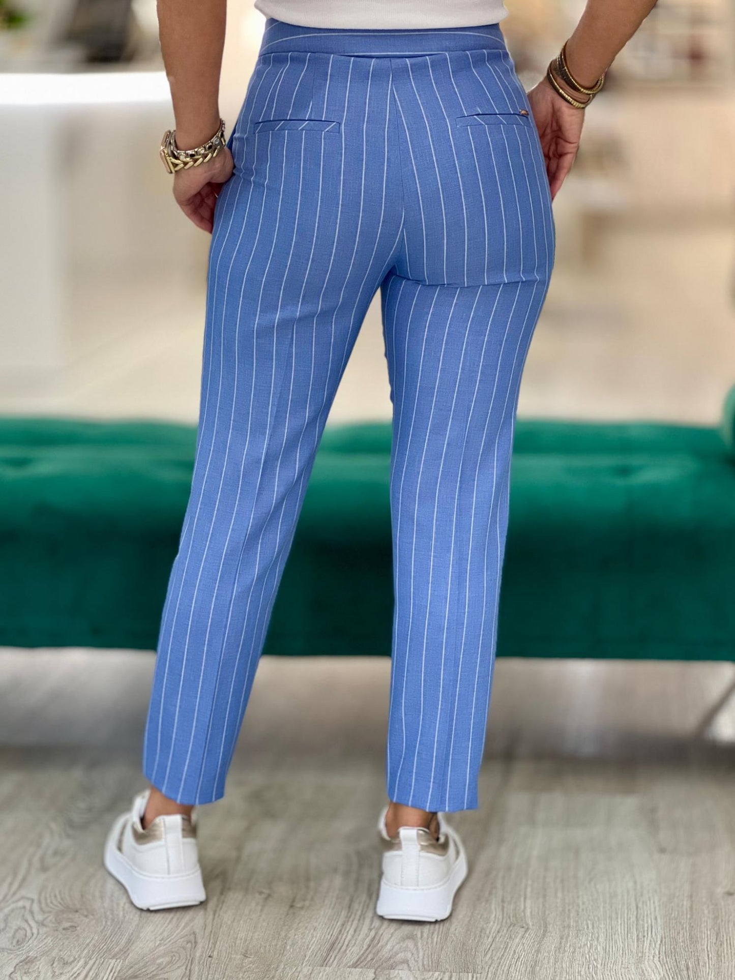 Calça clássica de riscas