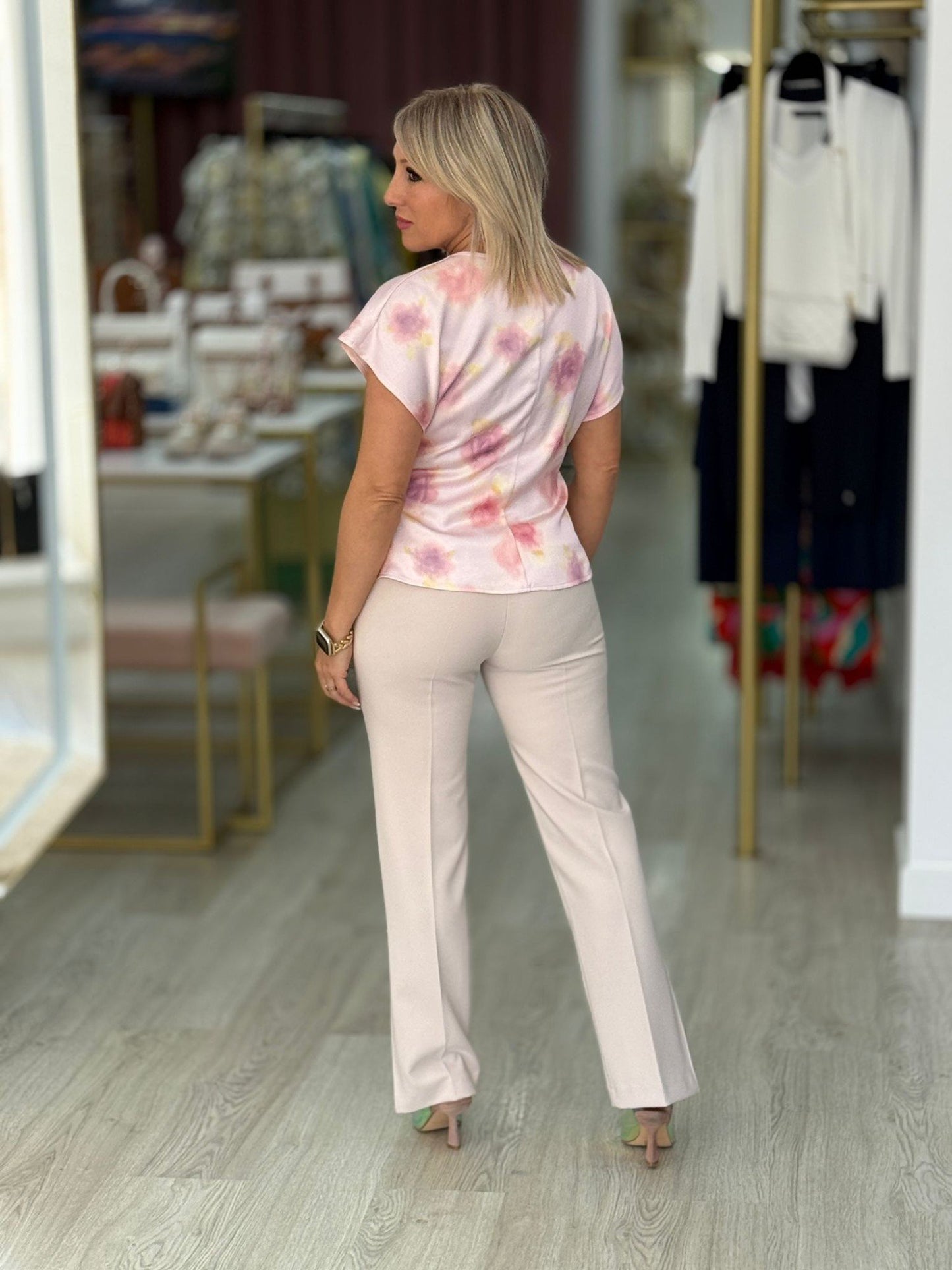 Blusa cintada estampada