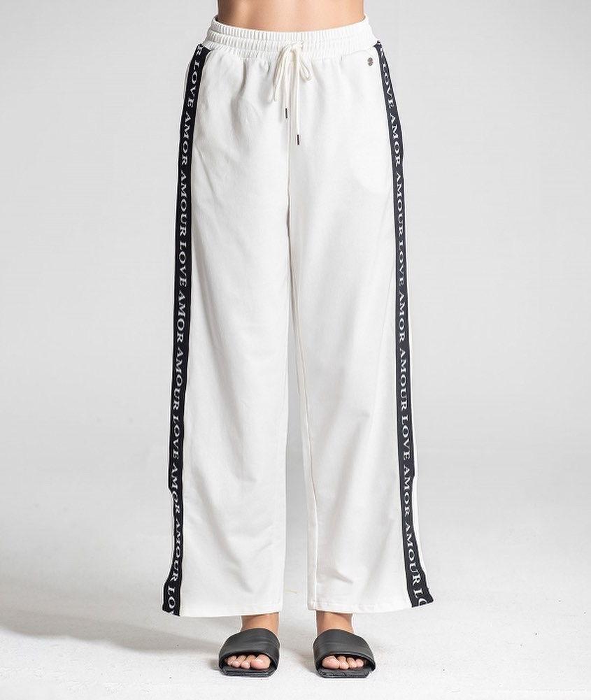 Calça com elástico love