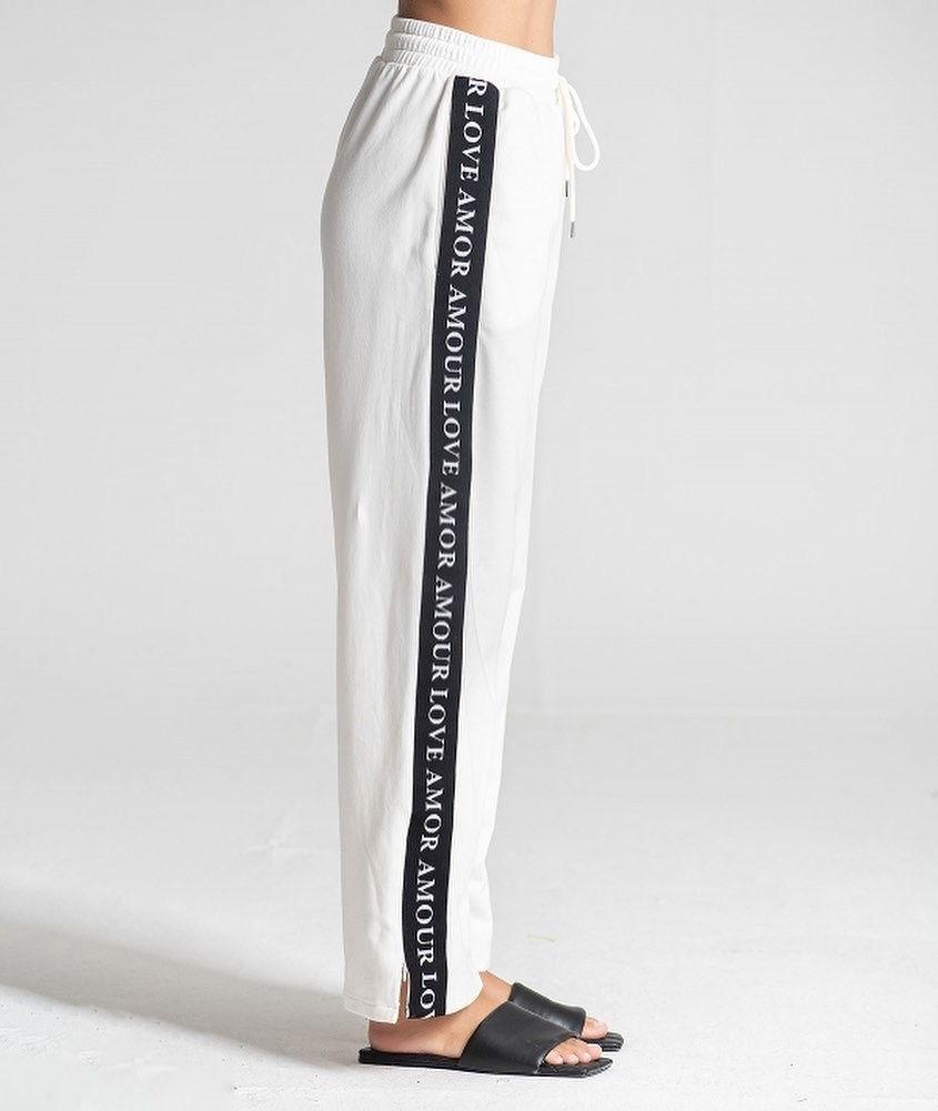 Calça com elástico love