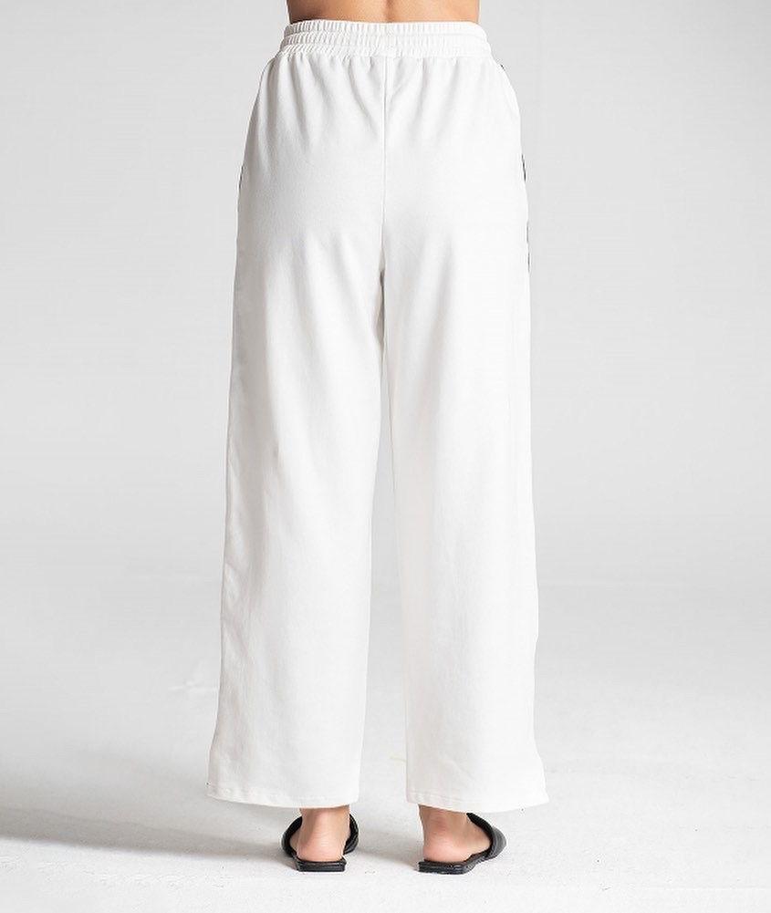 Calça com elástico love